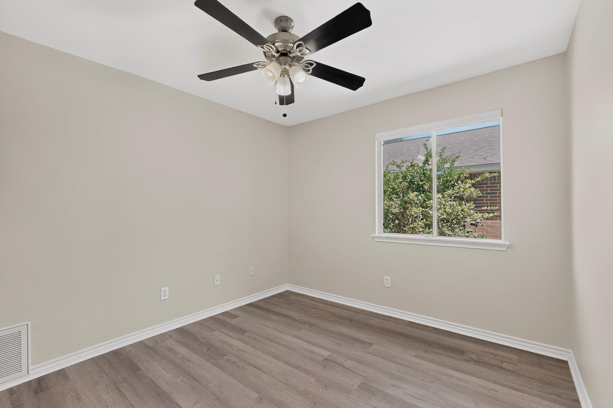 1825 Friars Tale Ln Property Photo 29