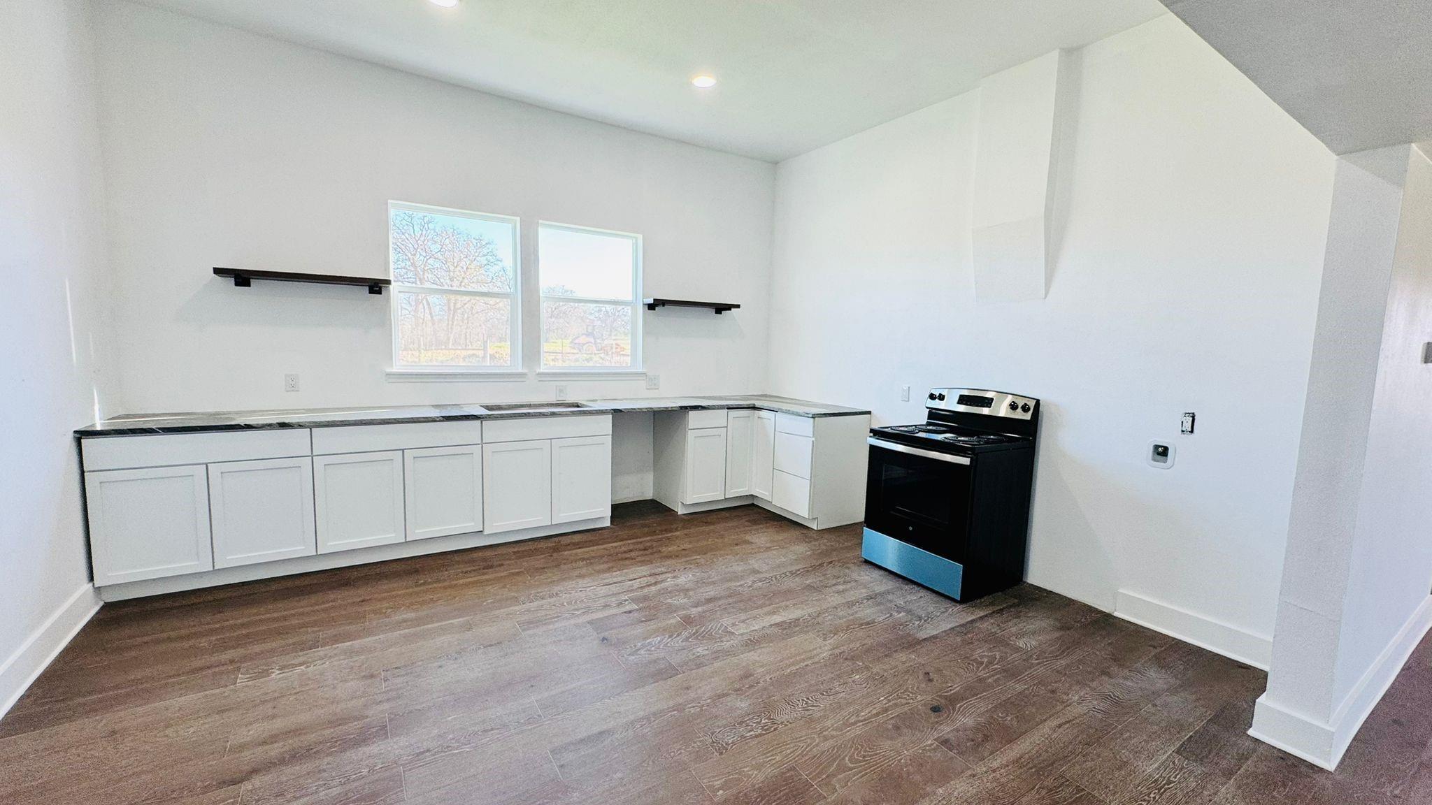1084 Fm 812 Property Photo 14