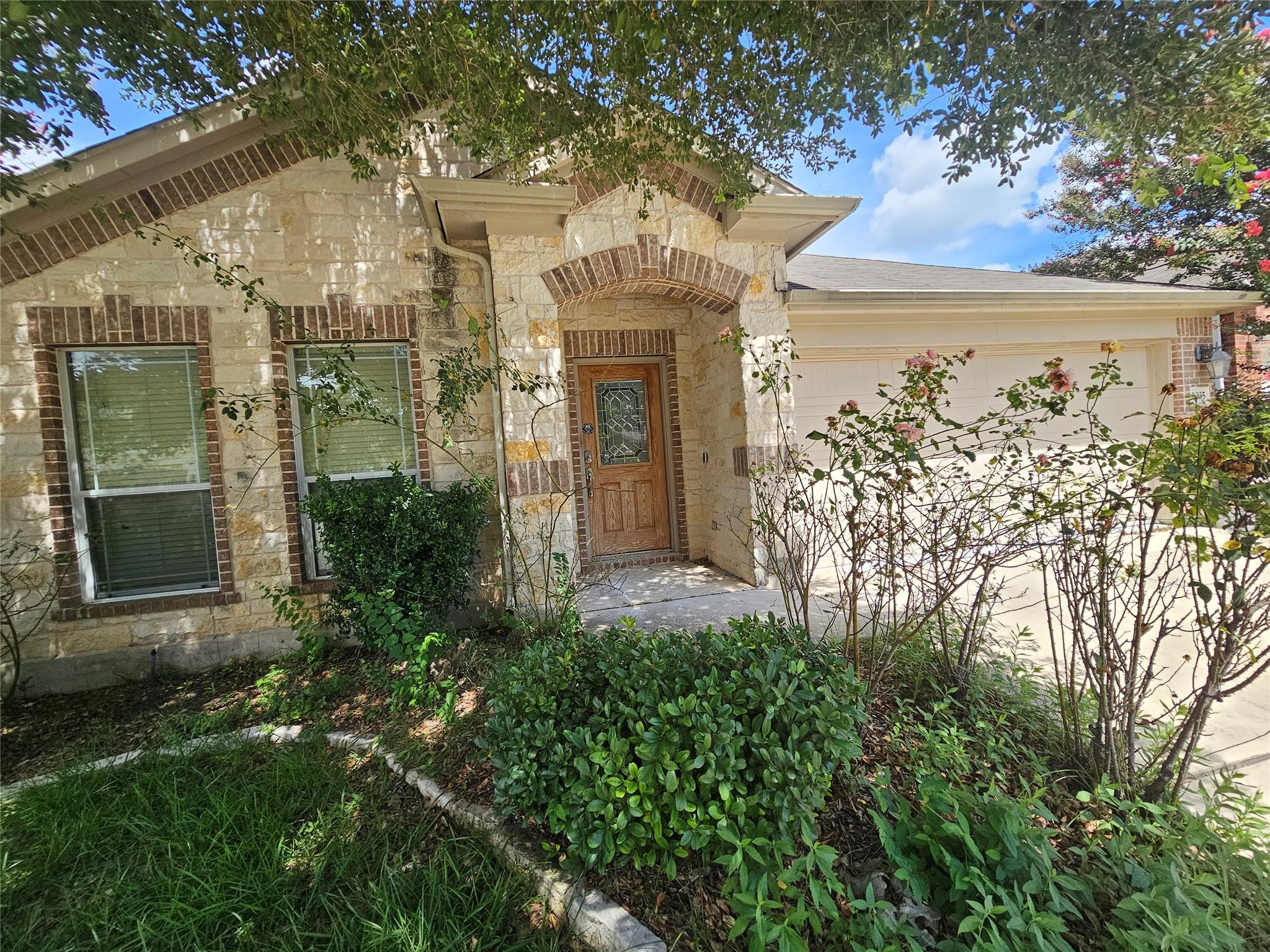 2035 Intrepid Dr Property Photo 1
