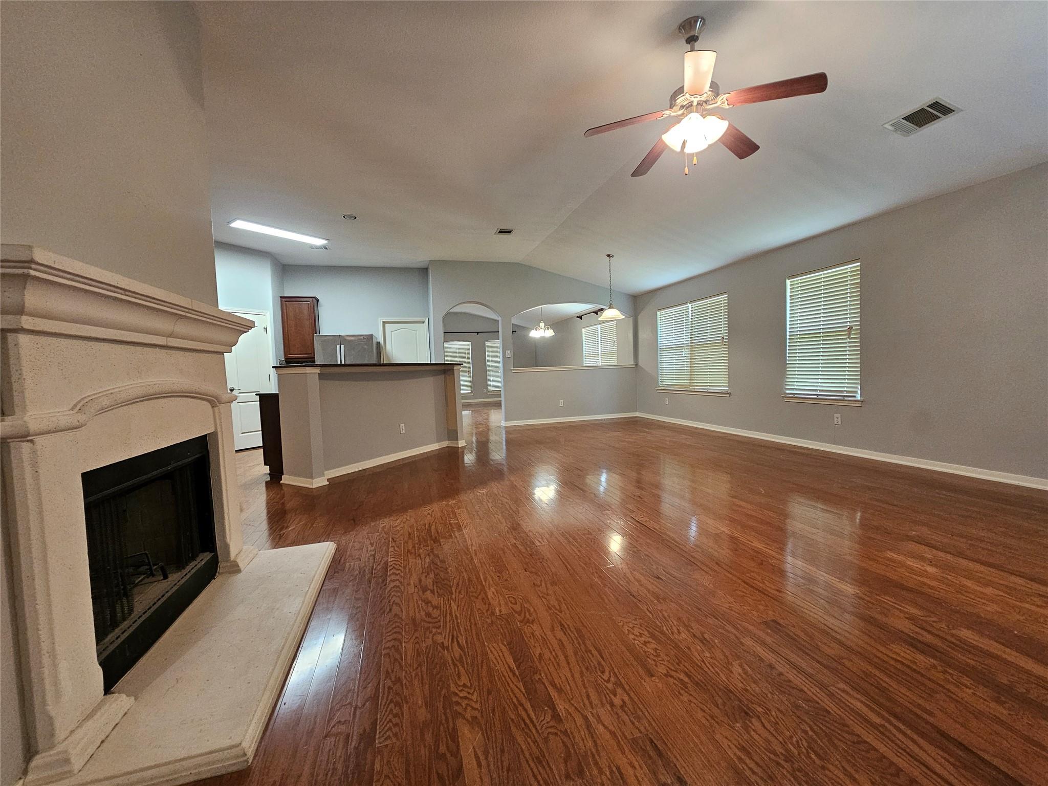 2035 Intrepid Dr Property Photo 4