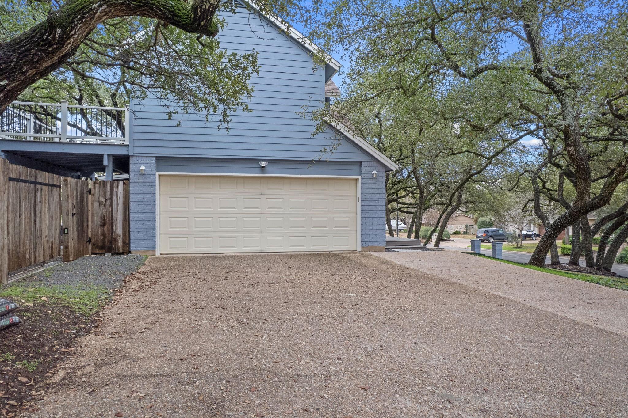 4704 Wild Briar Pass Property Photo 38
