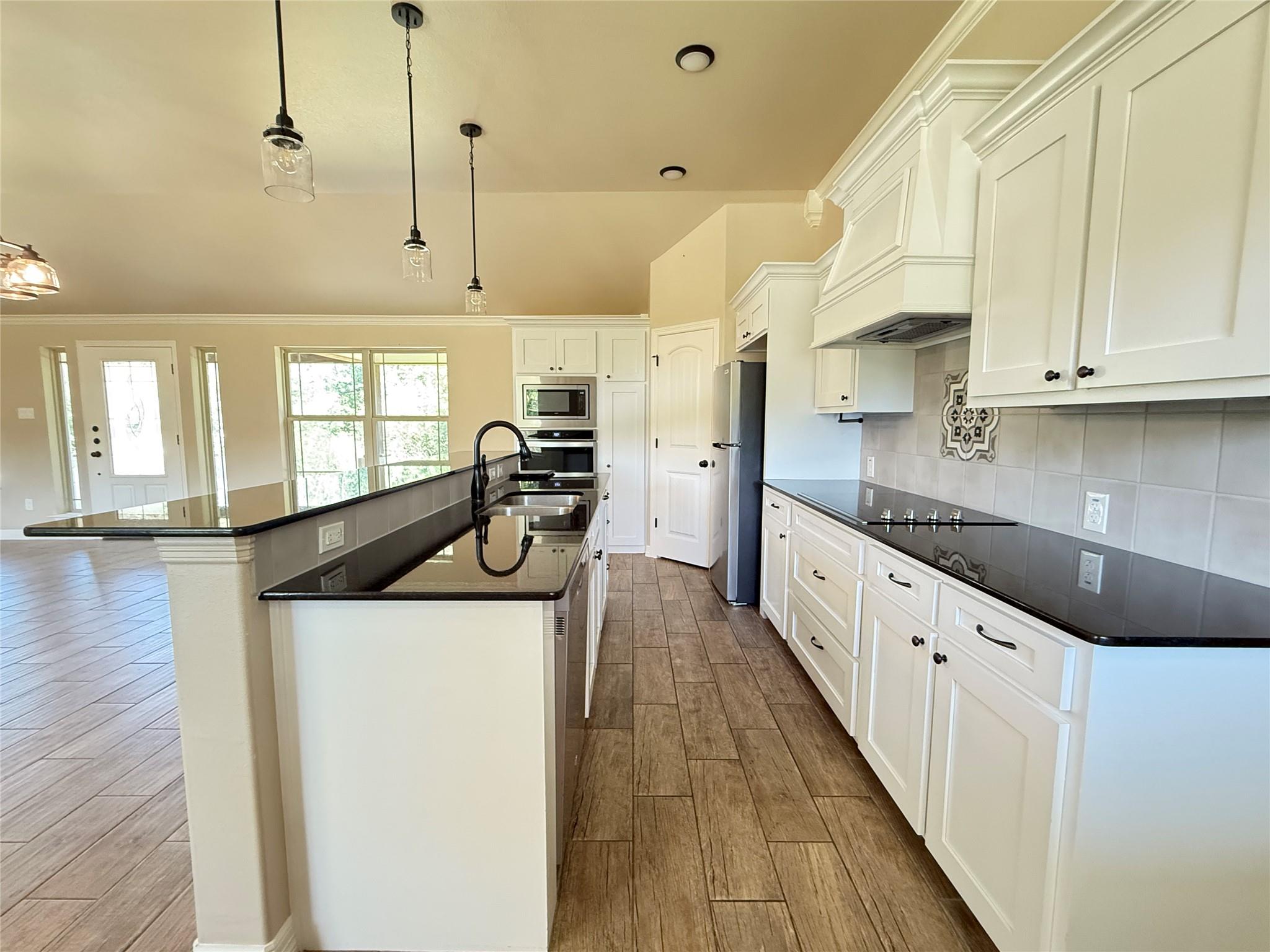 160 County Road 4745 None Property Photo 14