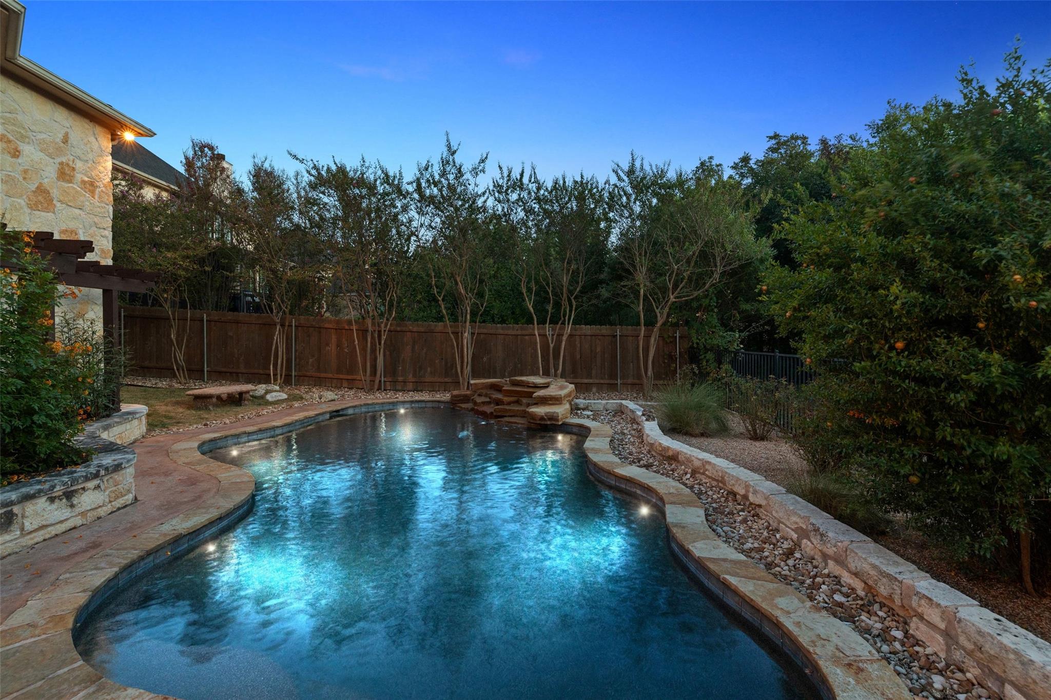 581 Aspen Dr Property Photo 1