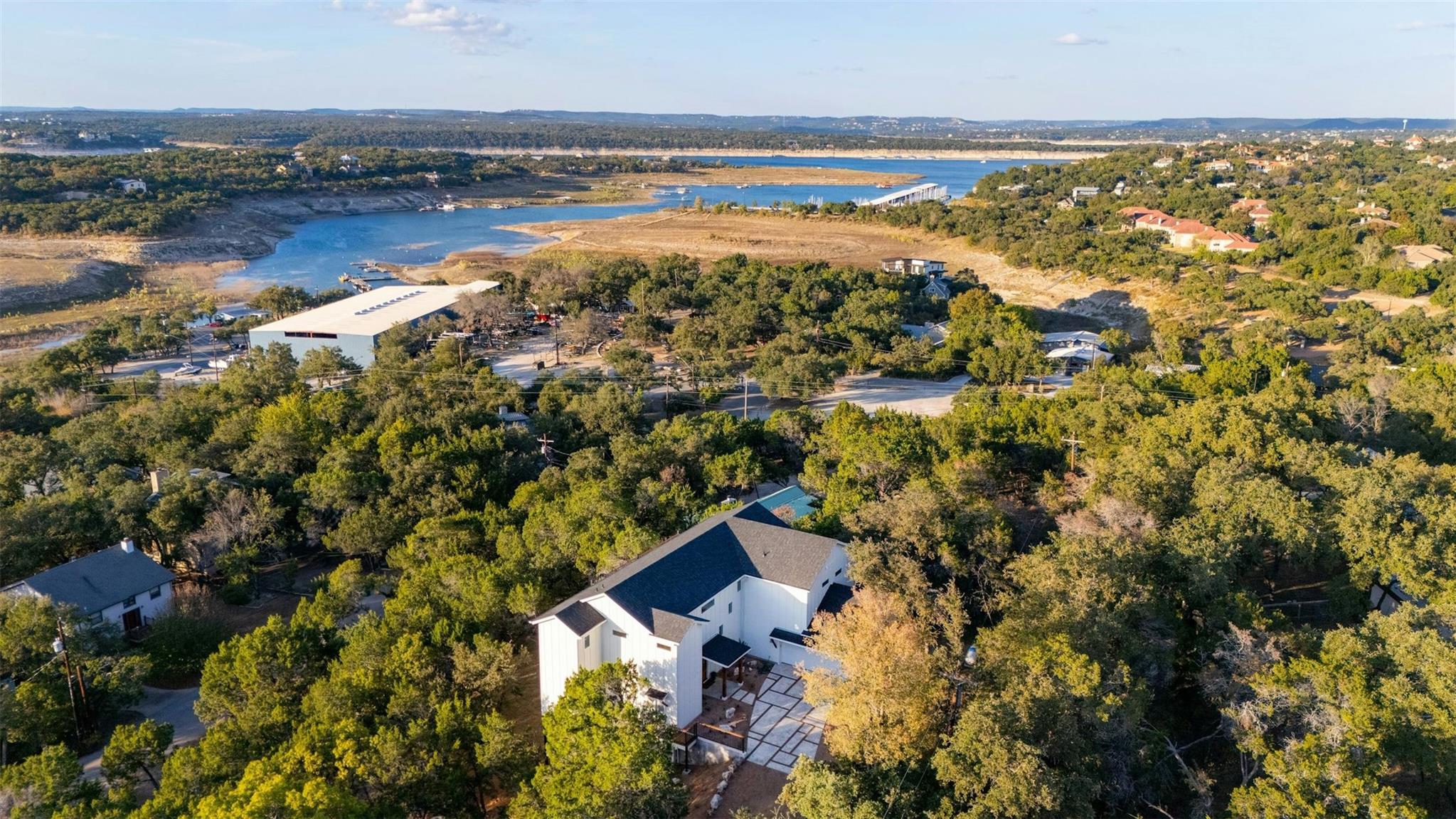 307 Bunny Hop Trl Property Photo 5