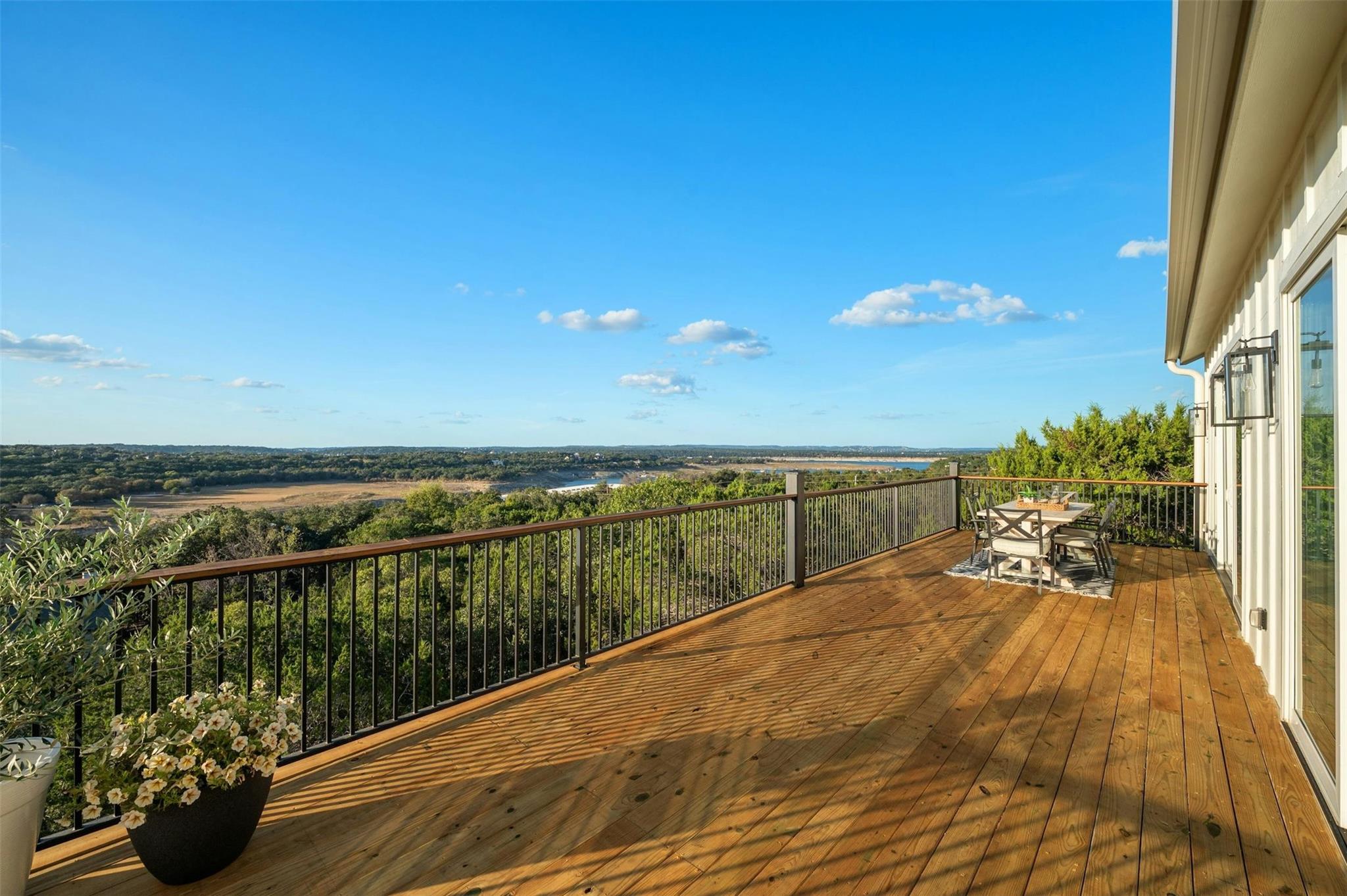 307 Bunny Hop Trl Property Photo 8
