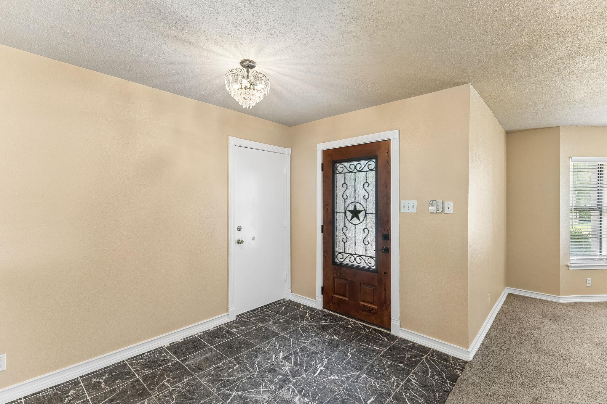 1300 Chalk Ln Property Photo 4