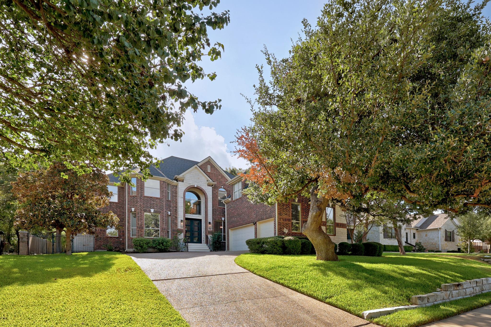3205 Bay Hill Ln Property Photo