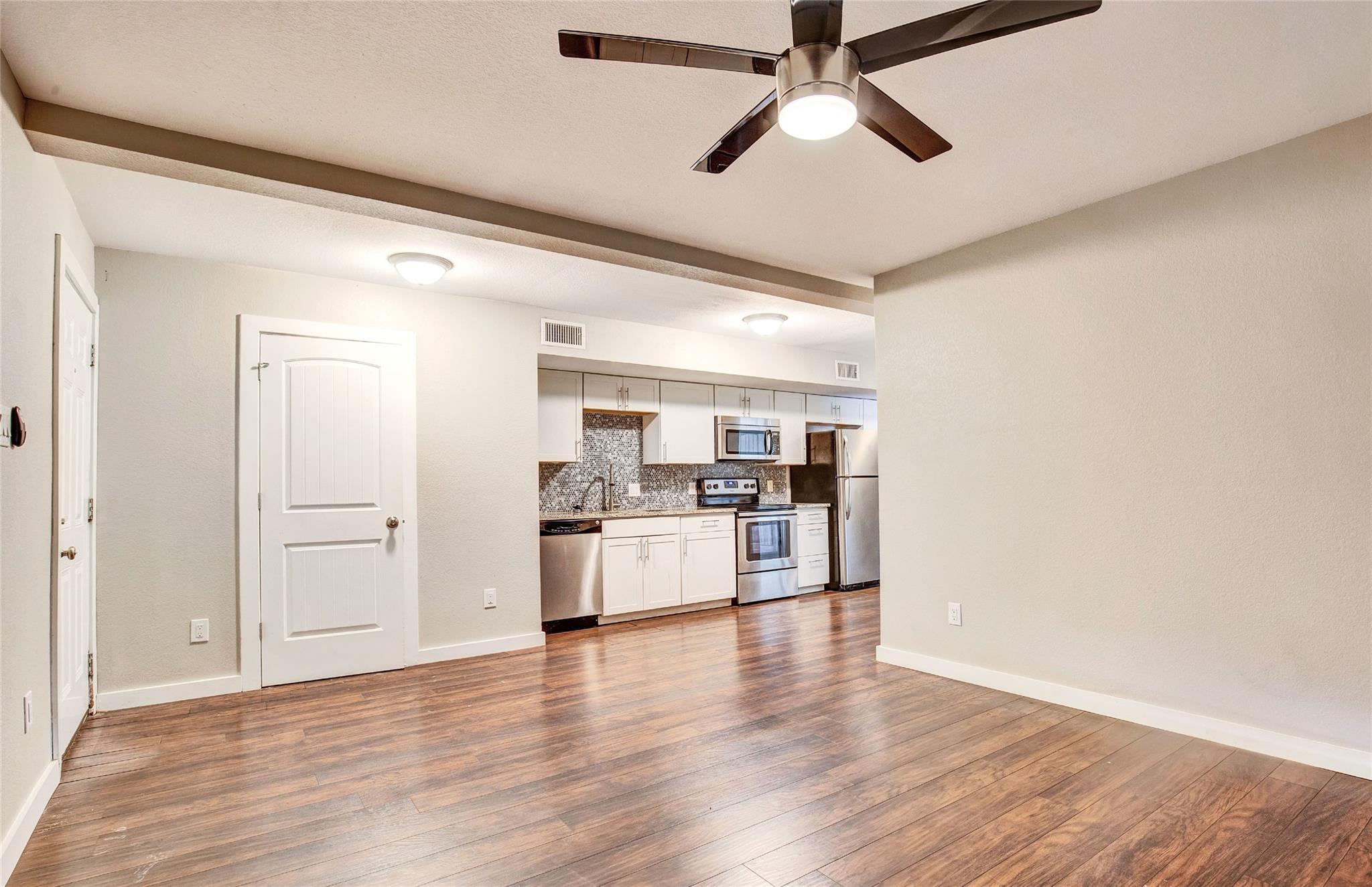 7204 Twin Crest Dr #101 Property Photo 10