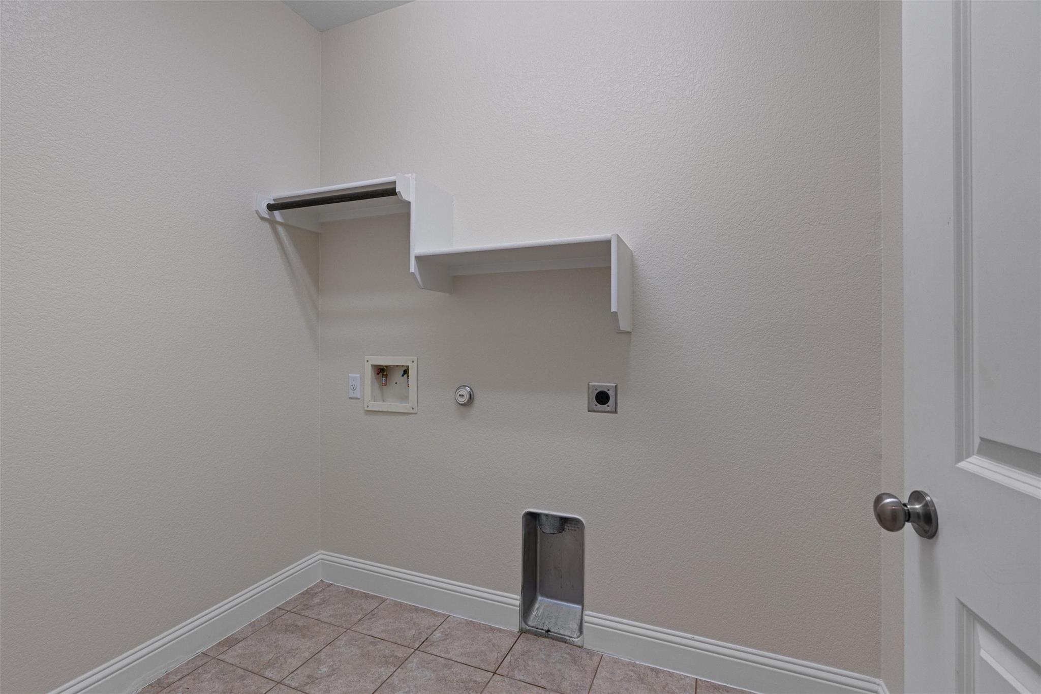 3021 Angelina Ct Property Photo 30