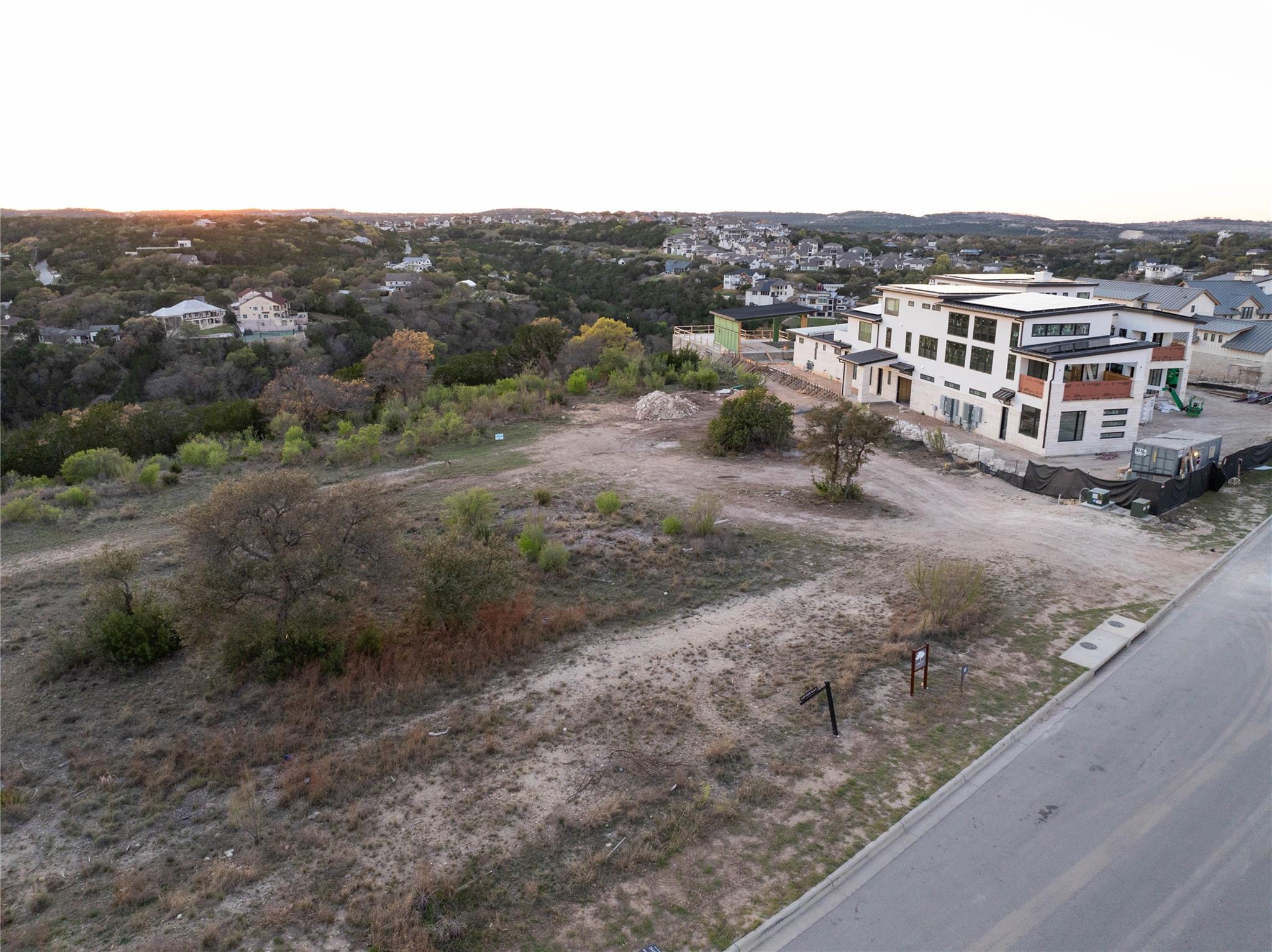 606 Casasanta Trl Property Photo 33
