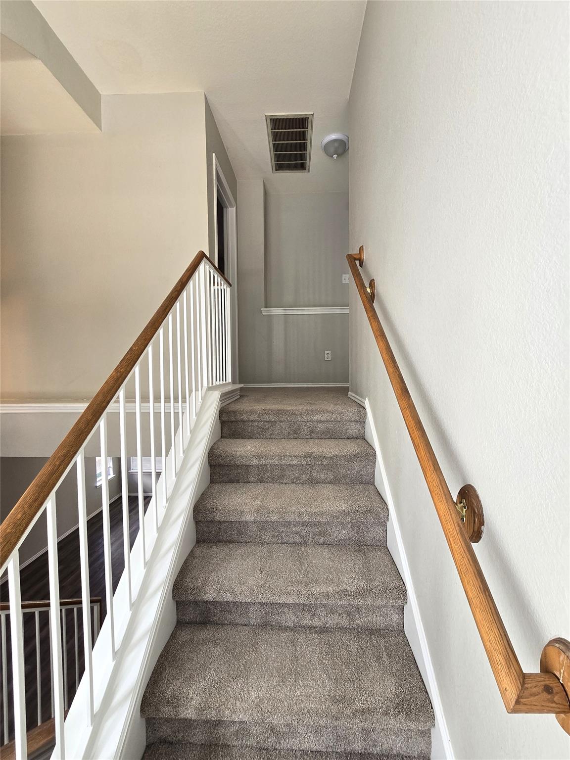4533 Corran Ferry Loop Property Photo 15