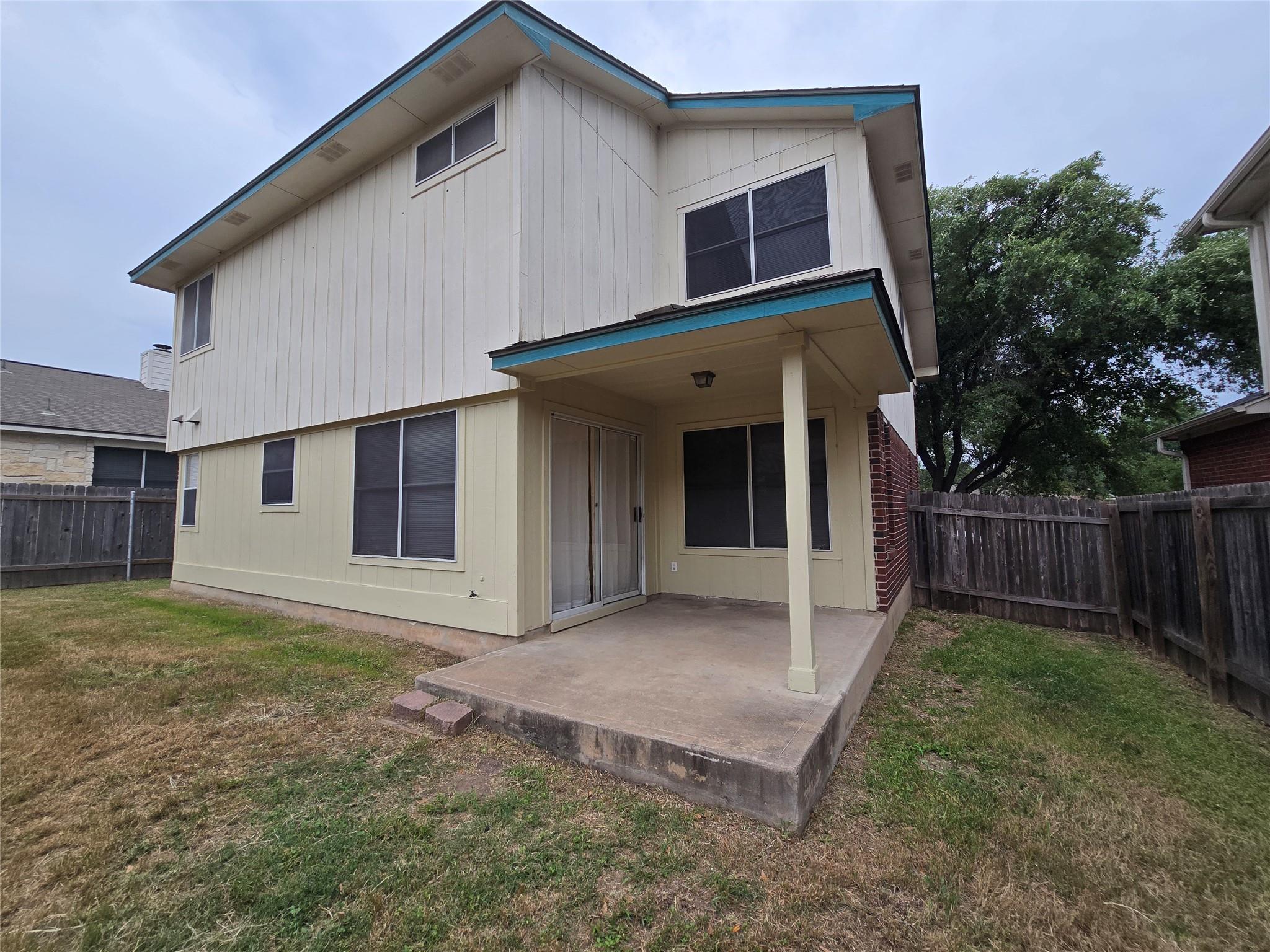 4533 Corran Ferry Loop Property Photo 28