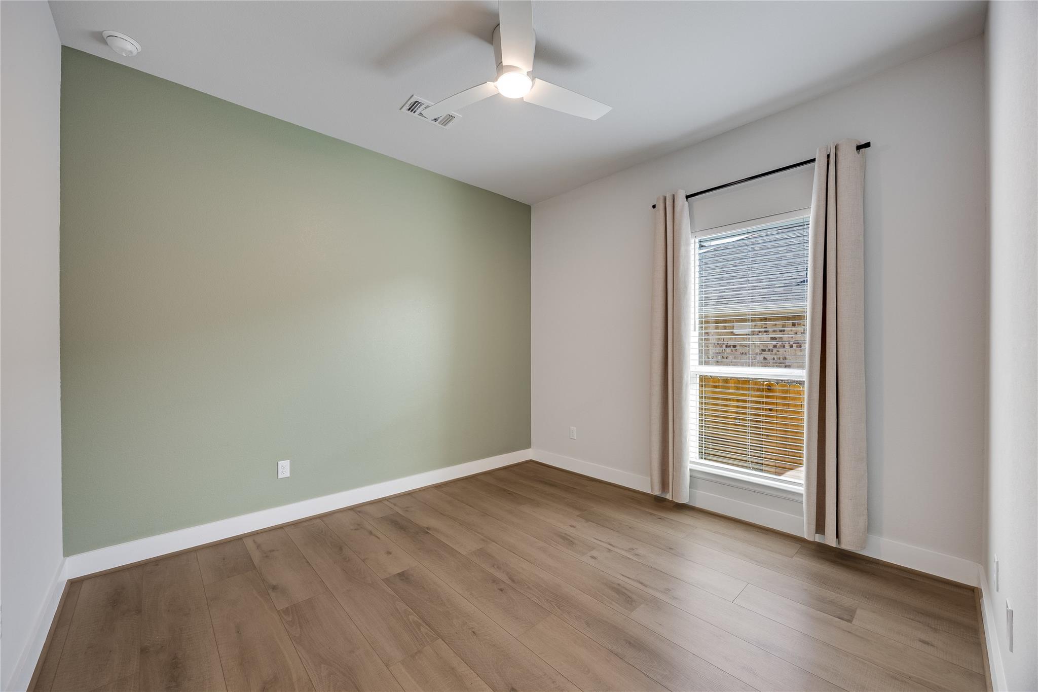 200 Green Knoll Ln Property Photo 24