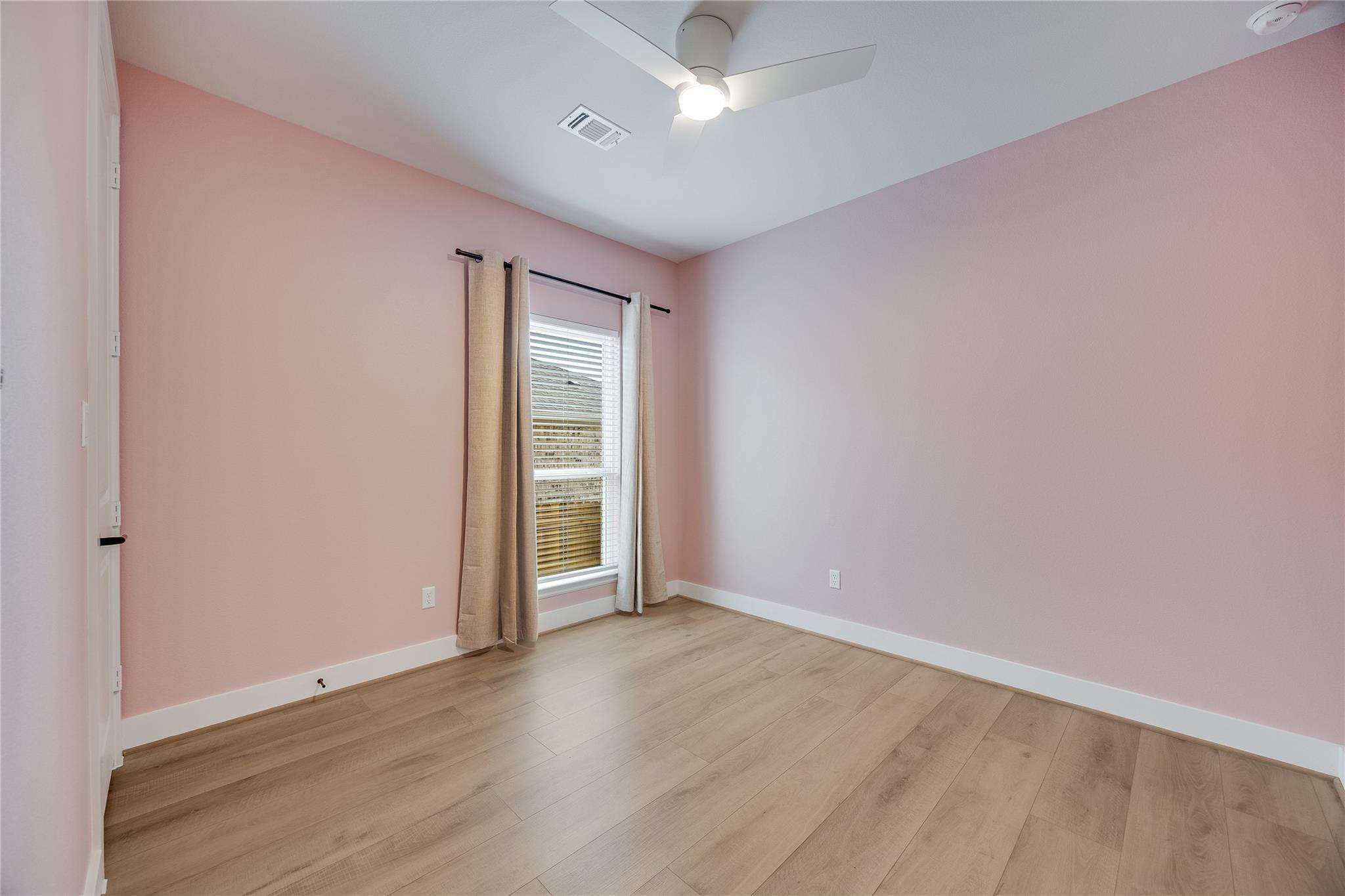 200 Green Knoll Ln Property Photo 25