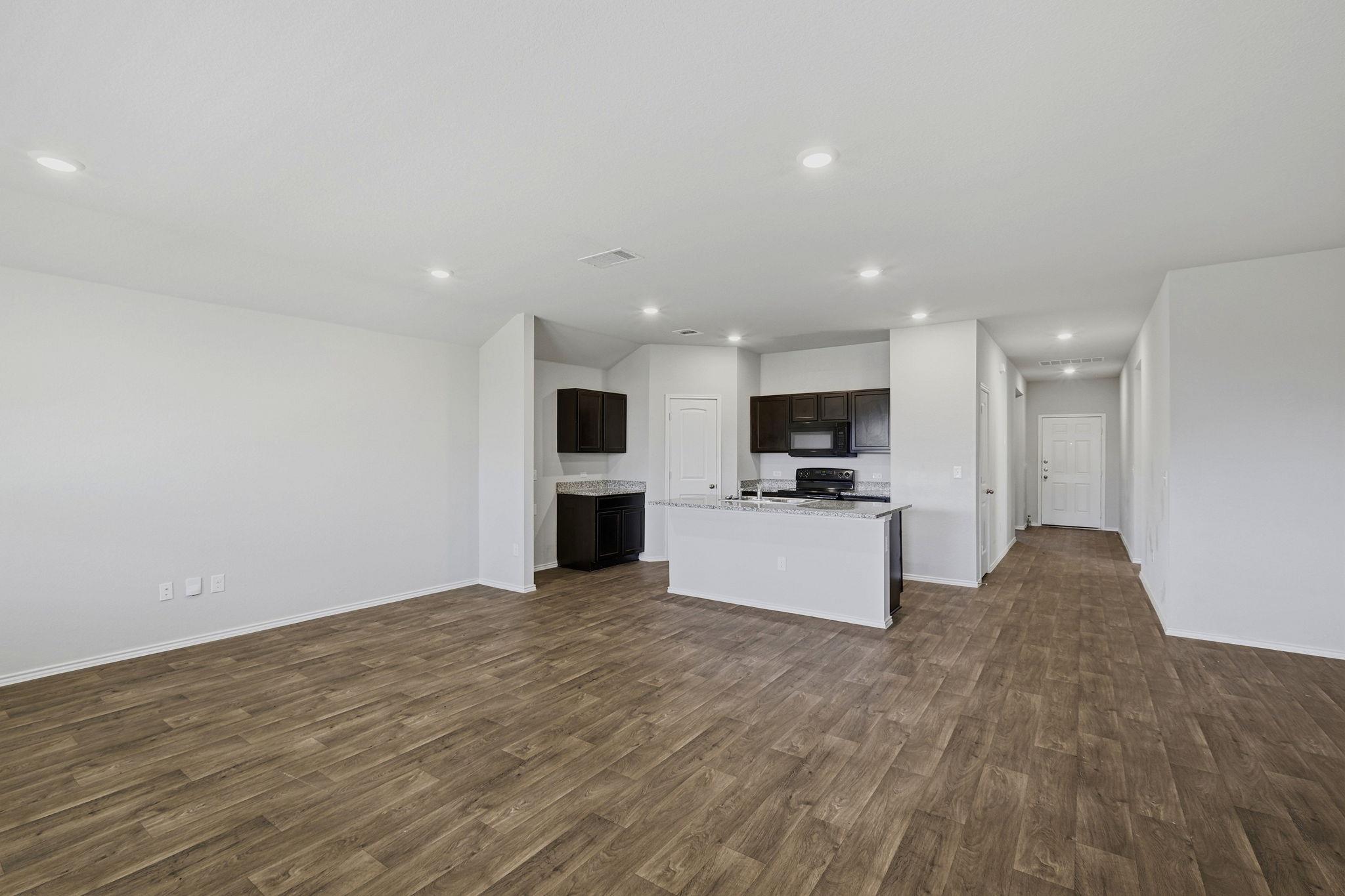 15204 Siberian Elm Ln Property Photo 3