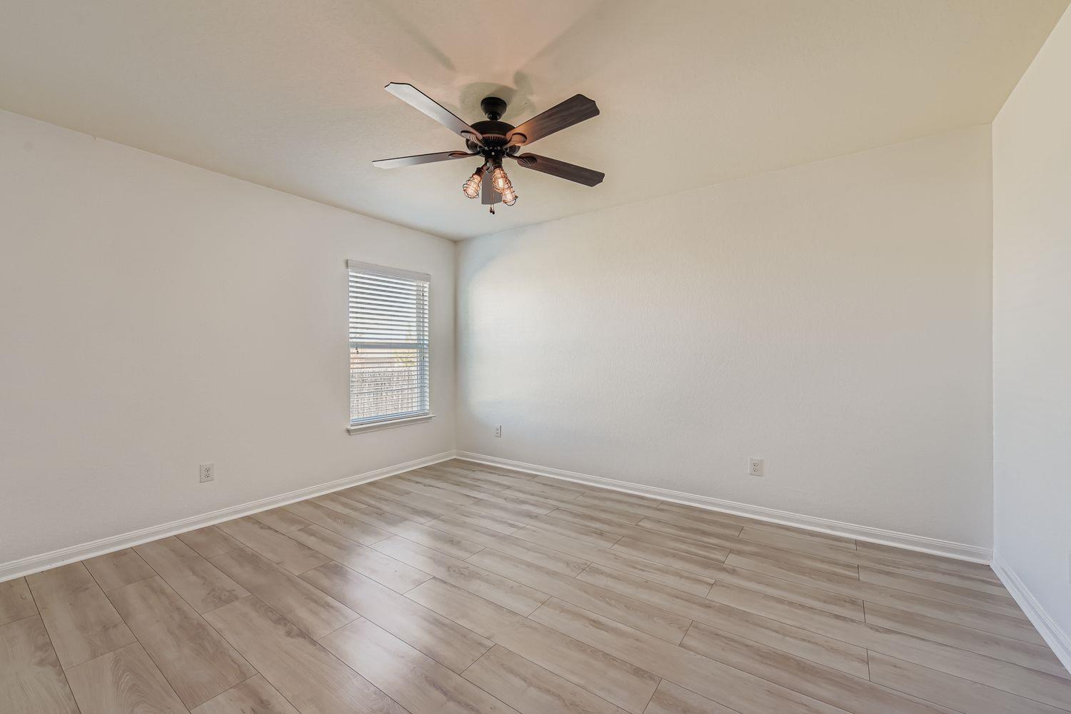 232 Millers Loop Property Photo 14