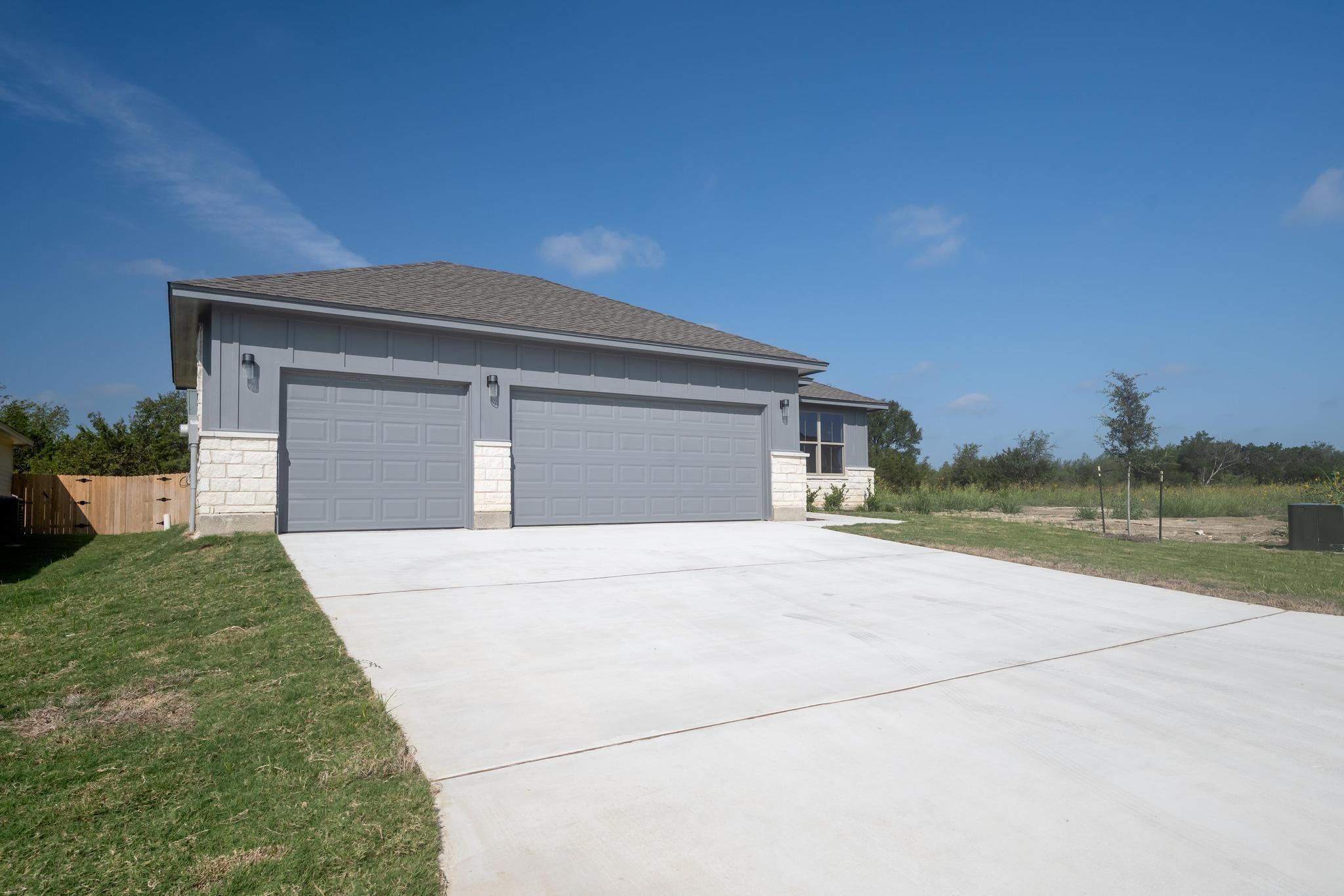 1018 Antelope Trl Property Photo 3
