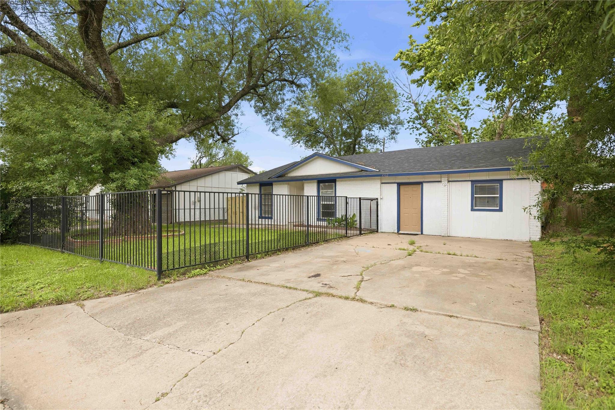 4502 Turnstone Dr Property Photo 4
