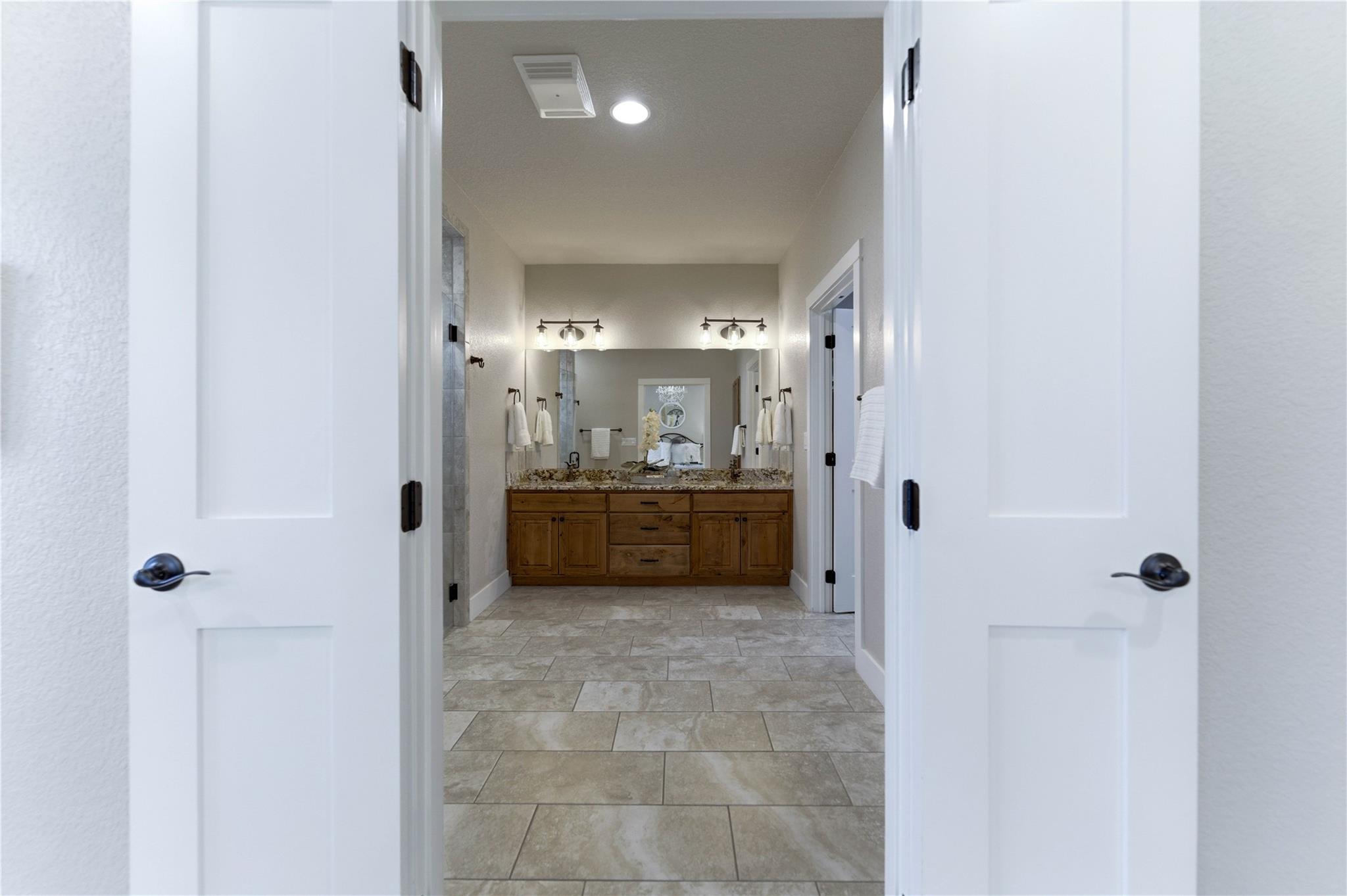 203 Champions (two Homes) Blvd #b Property Photo 13