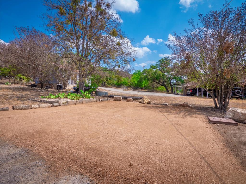 24801 Lake View Dr Property Photo 3