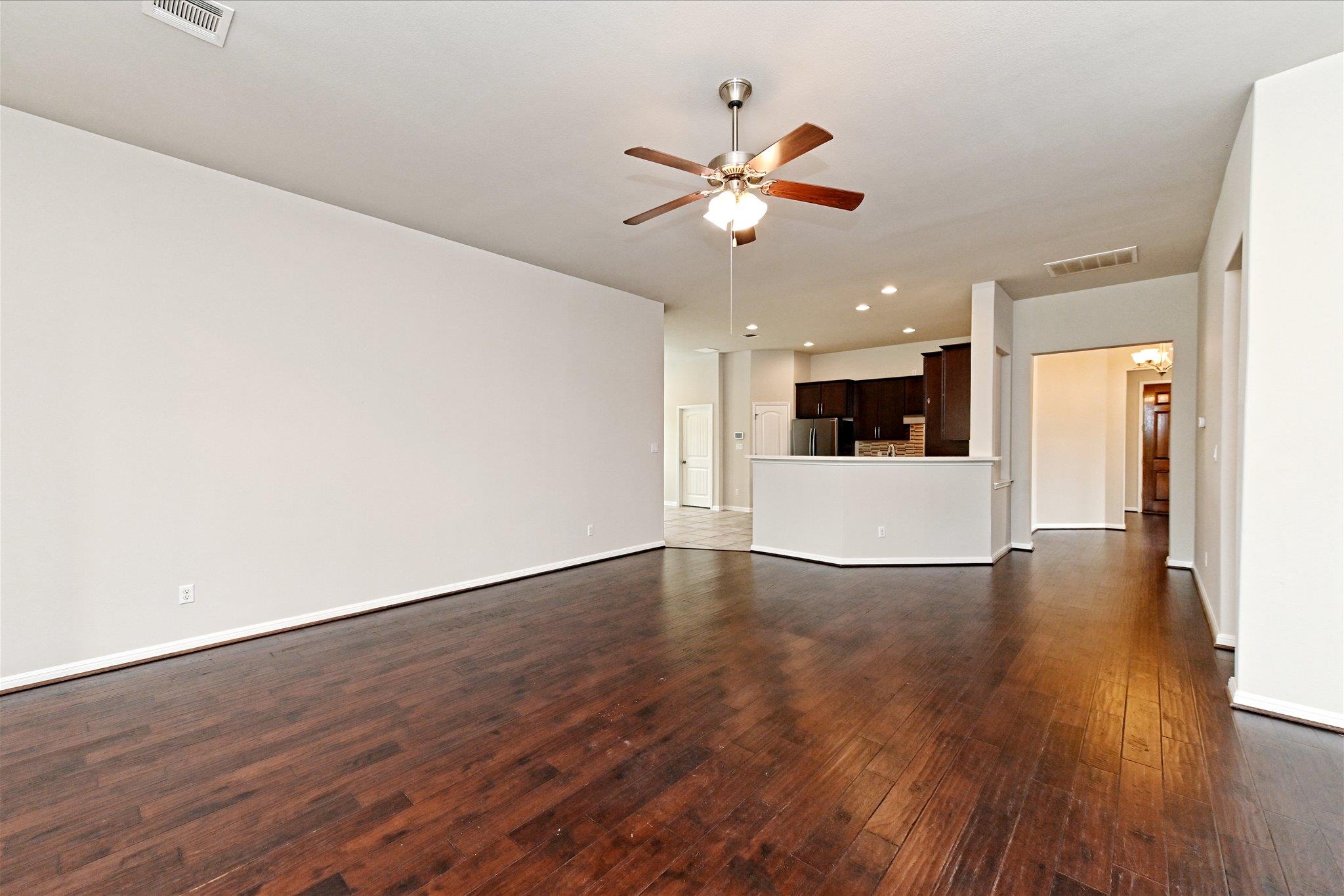 105 Summer Park Bnd Property Photo 9