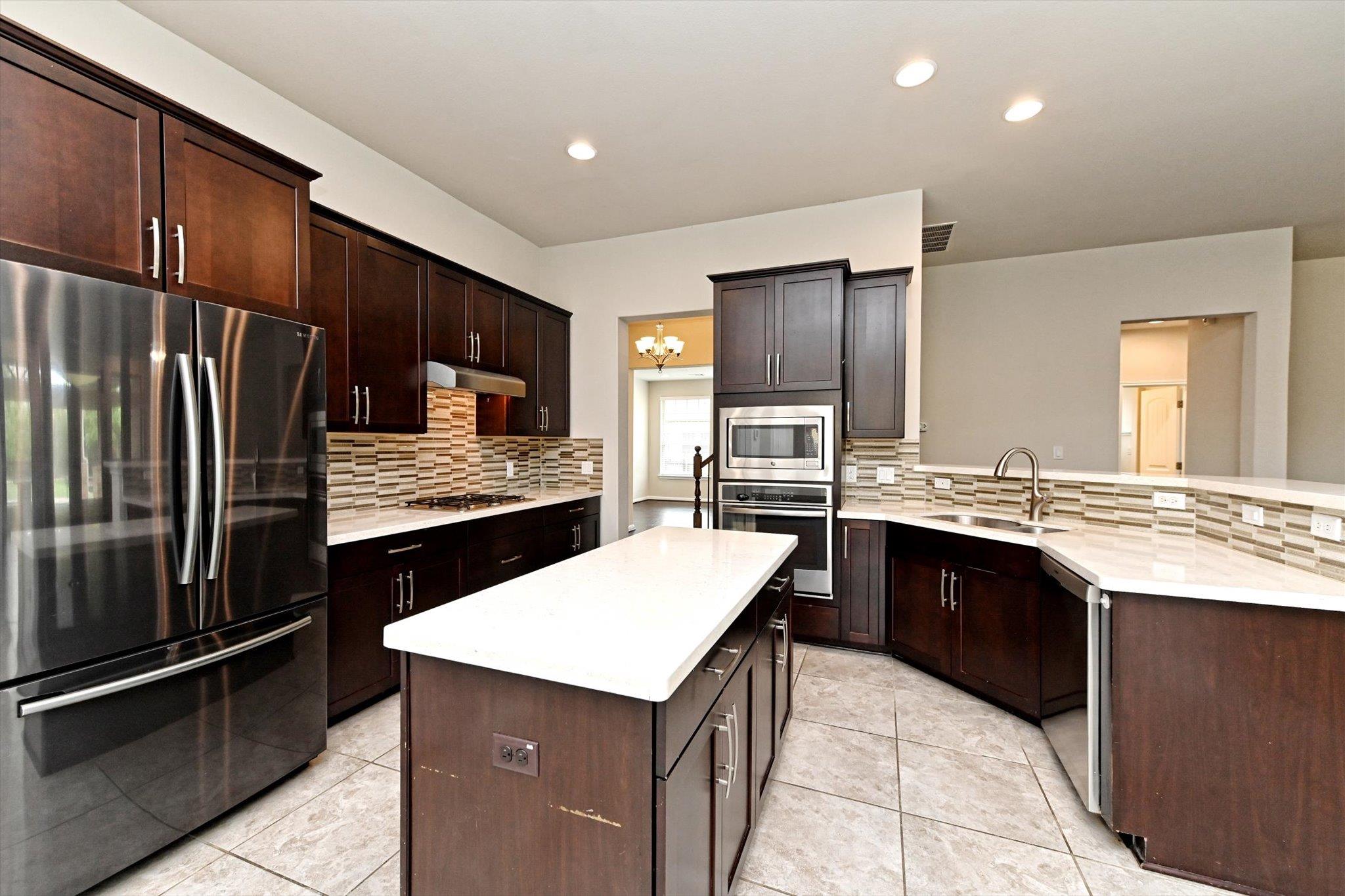105 Summer Park Bnd Property Photo 10