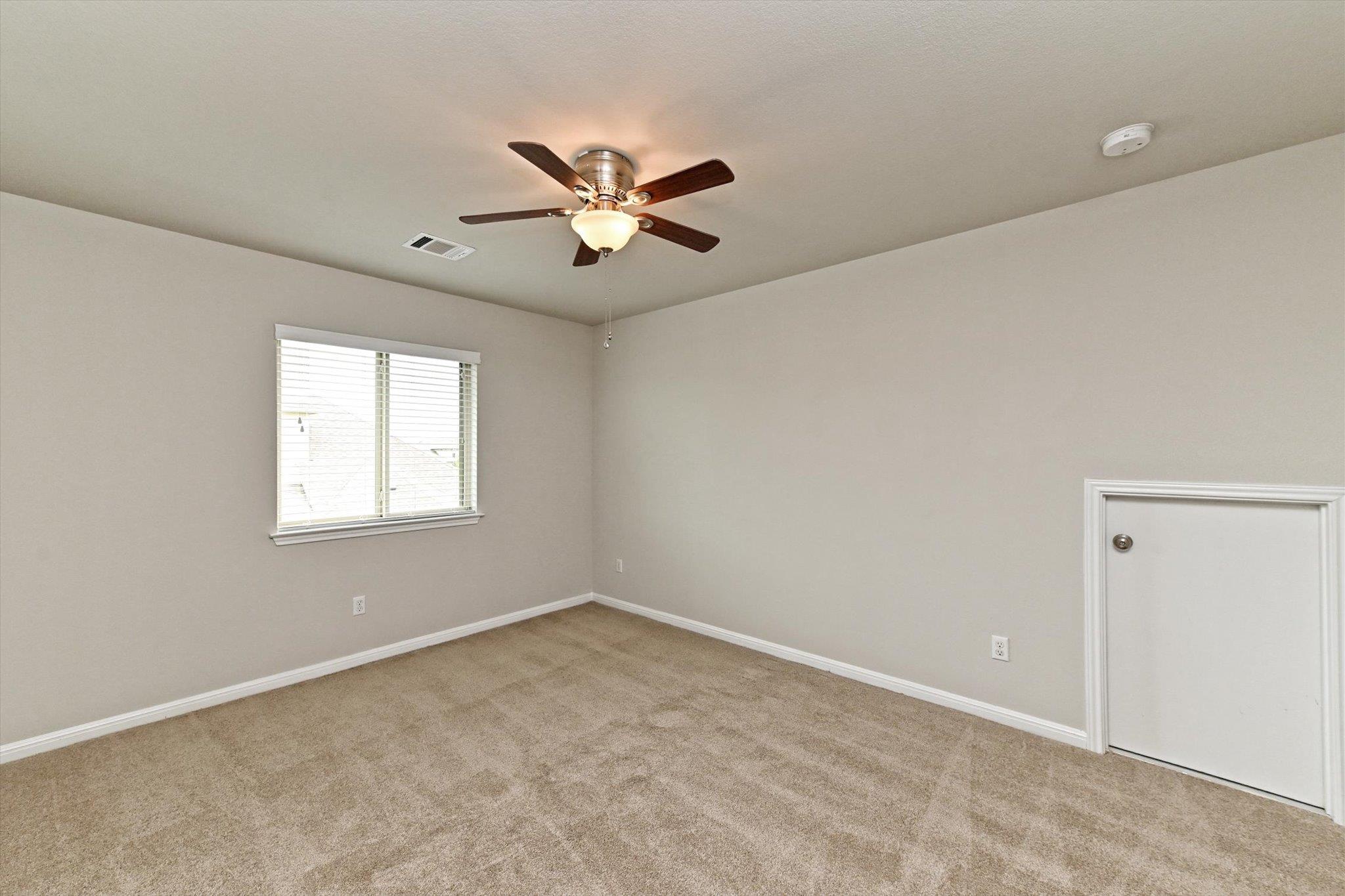 105 Summer Park Bnd Property Photo 22