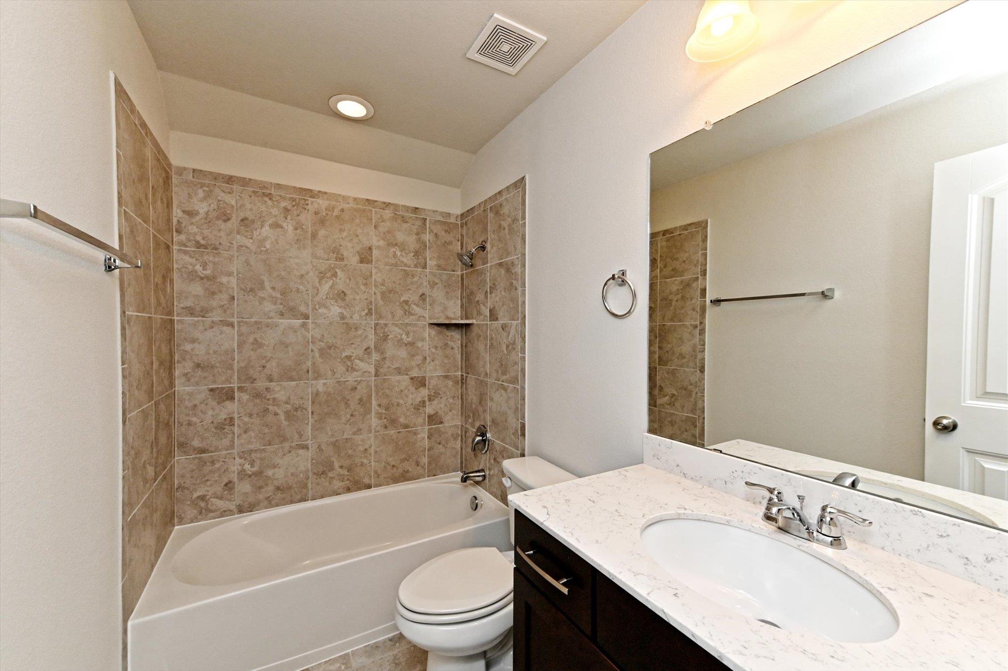 105 Summer Park Bnd Property Photo 23