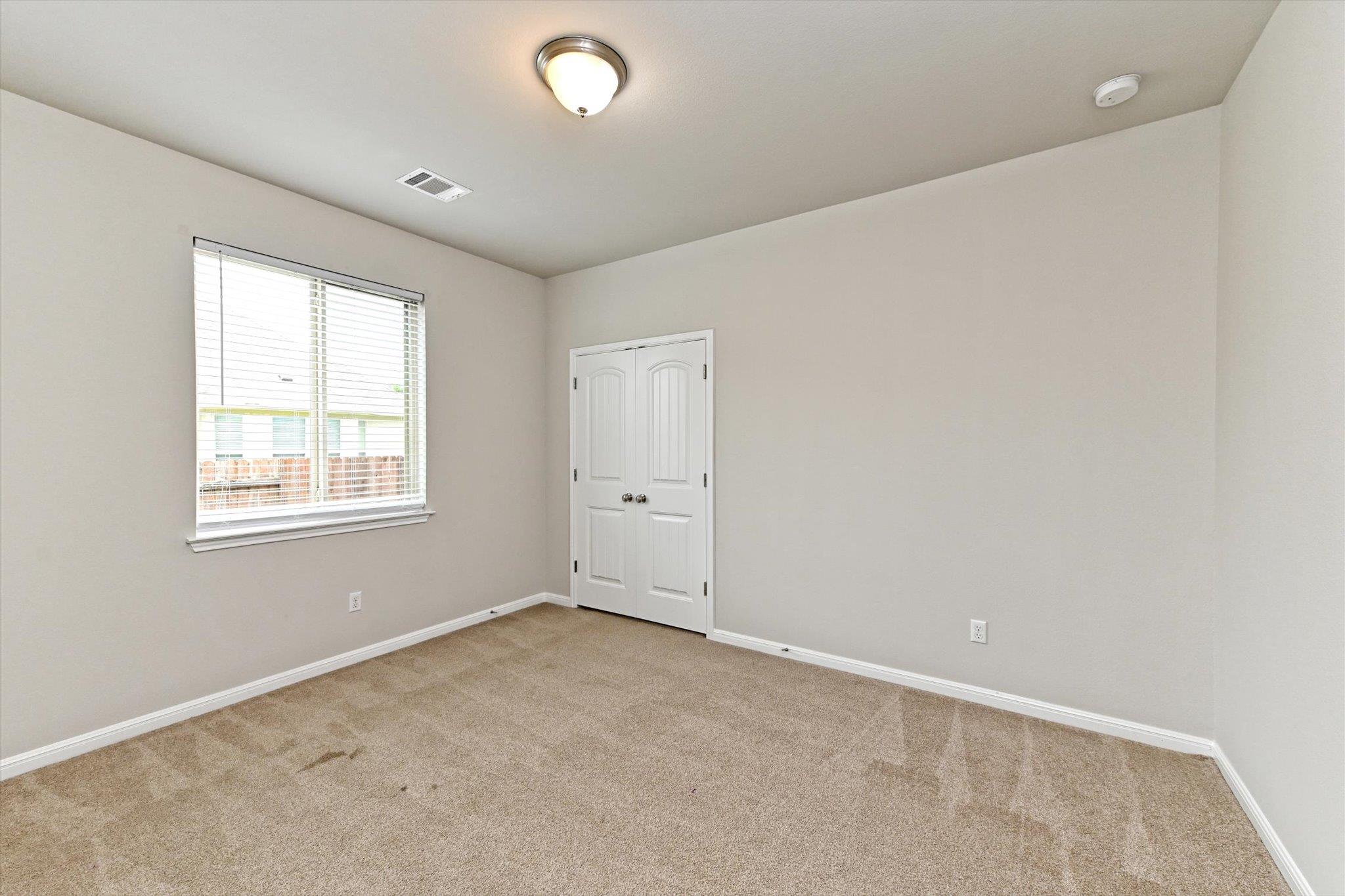 105 Summer Park Bnd Property Photo 26