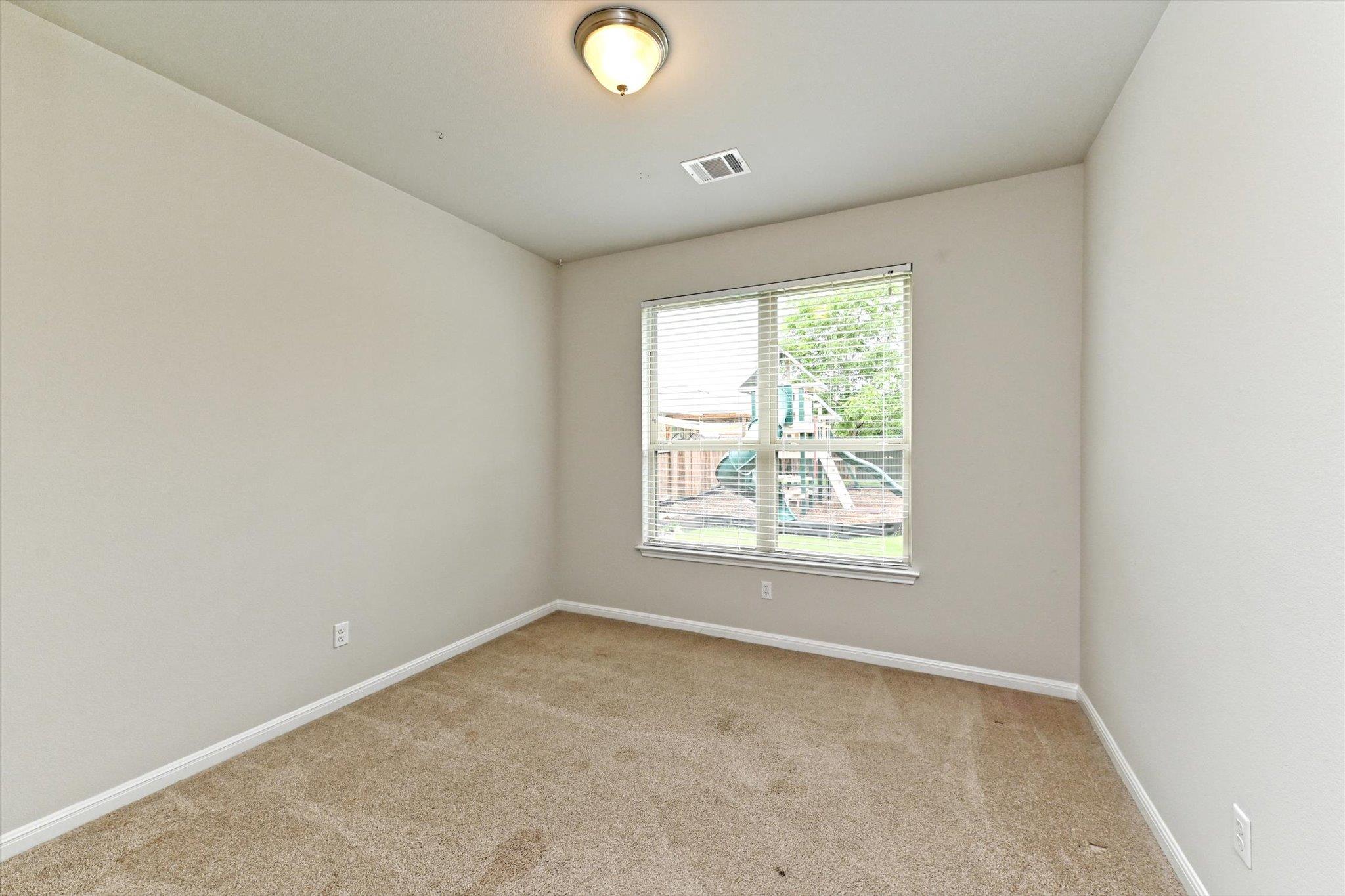 105 Summer Park Bnd Property Photo 28