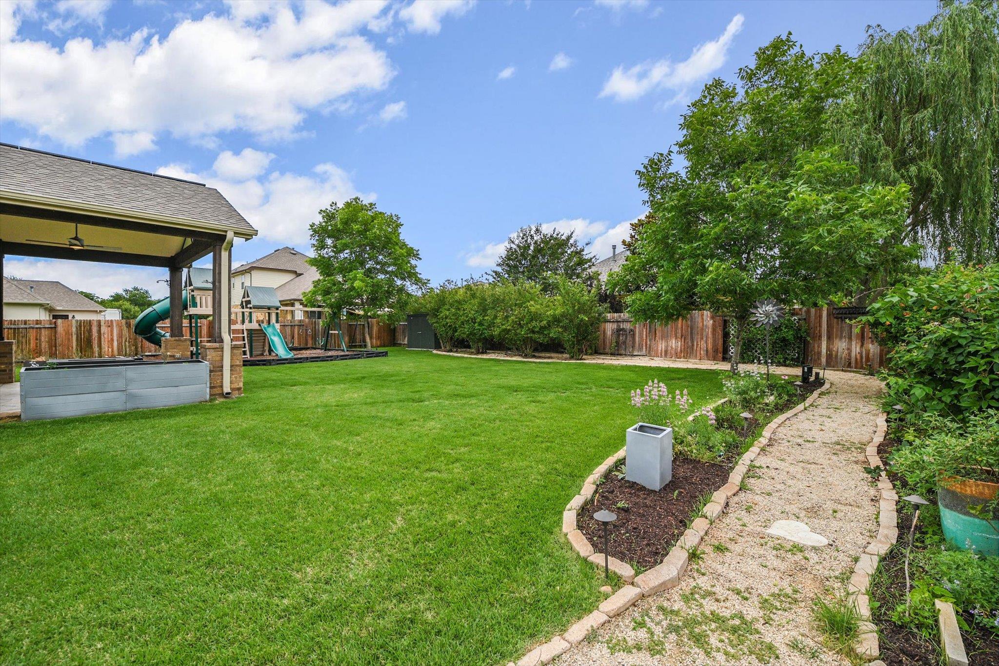 105 Summer Park Bnd Property Photo 33
