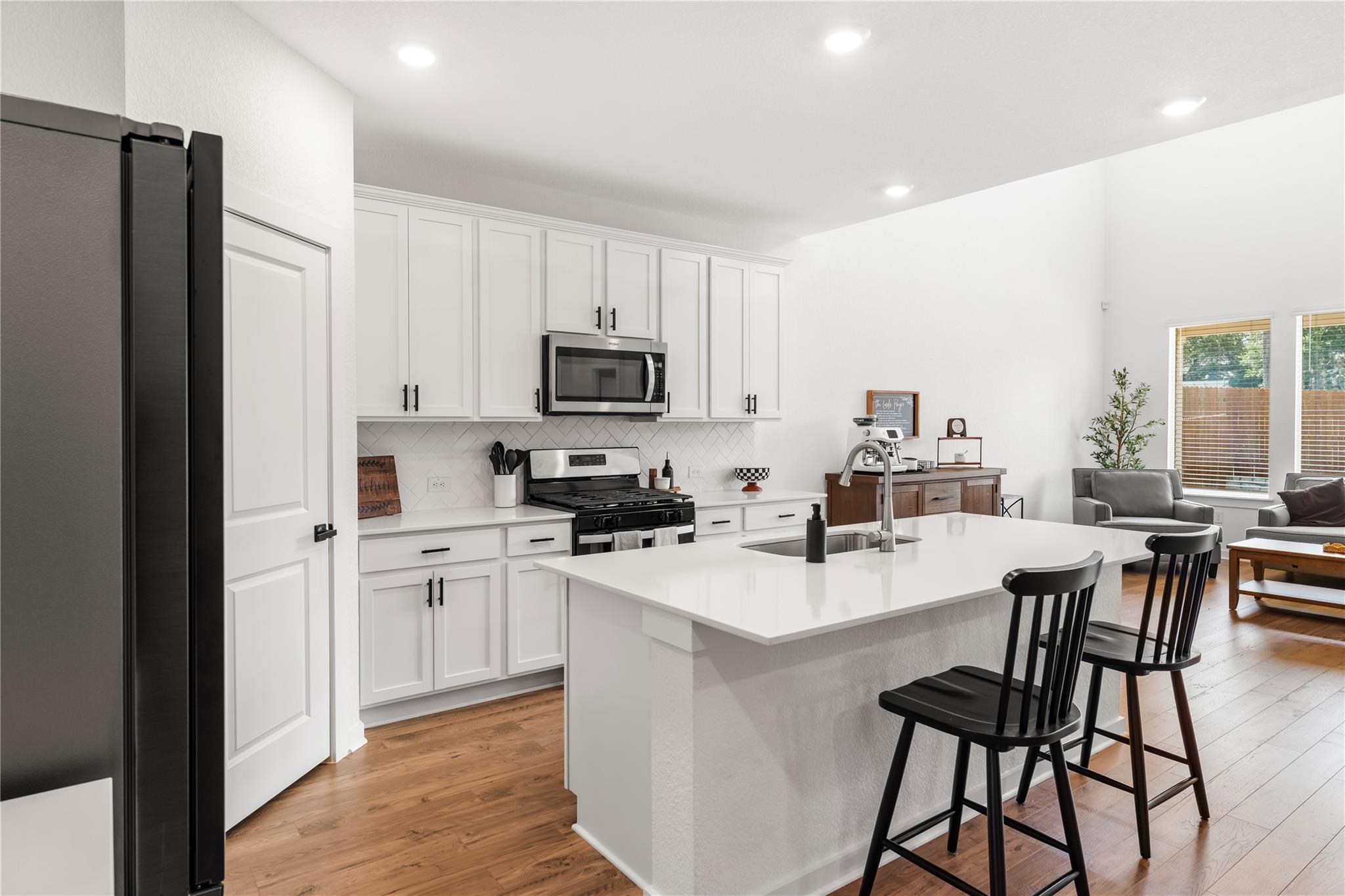 1828 Walnut Grove Bnd Property Photo 11