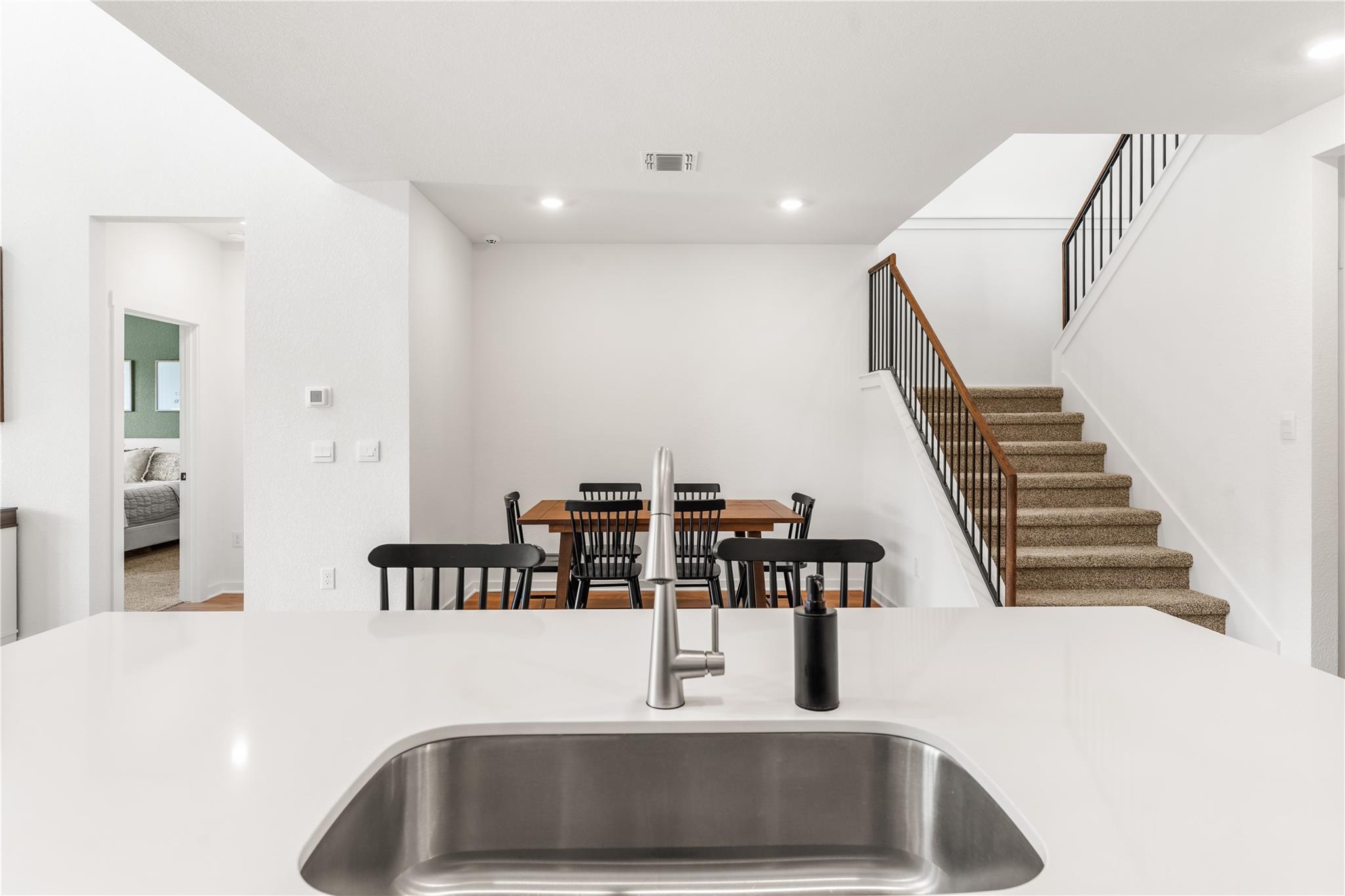 1828 Walnut Grove Bnd Property Photo 12
