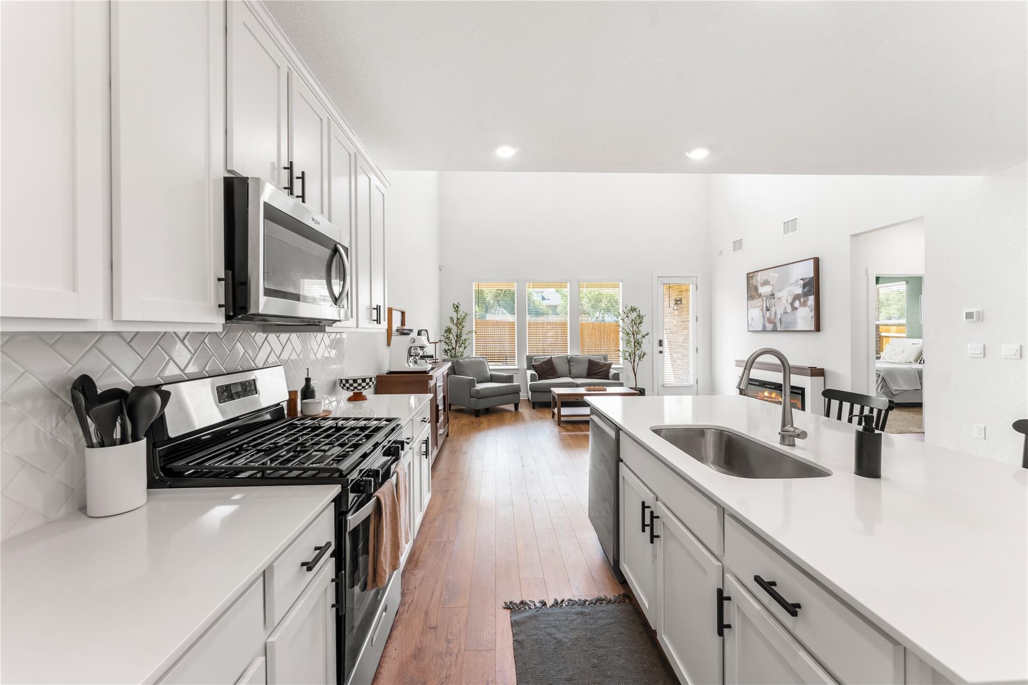 1828 Walnut Grove Bnd Property Photo 13