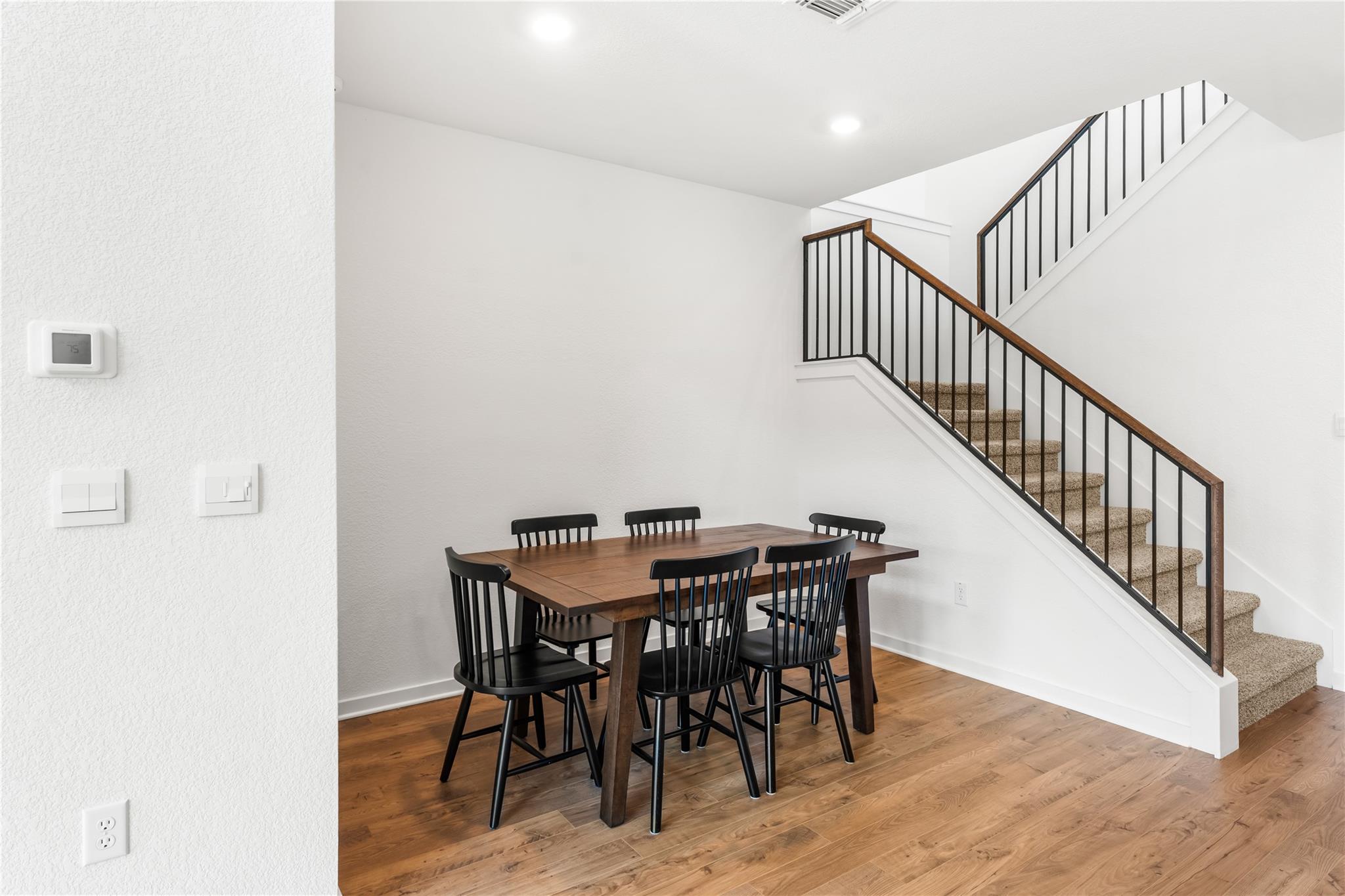 1828 Walnut Grove Bnd Property Photo 23