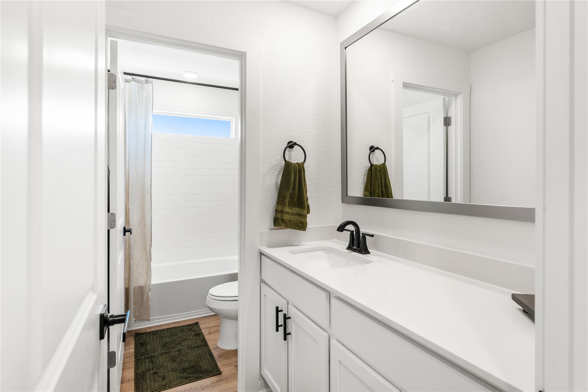 1828 Walnut Grove Bnd Property Photo 32