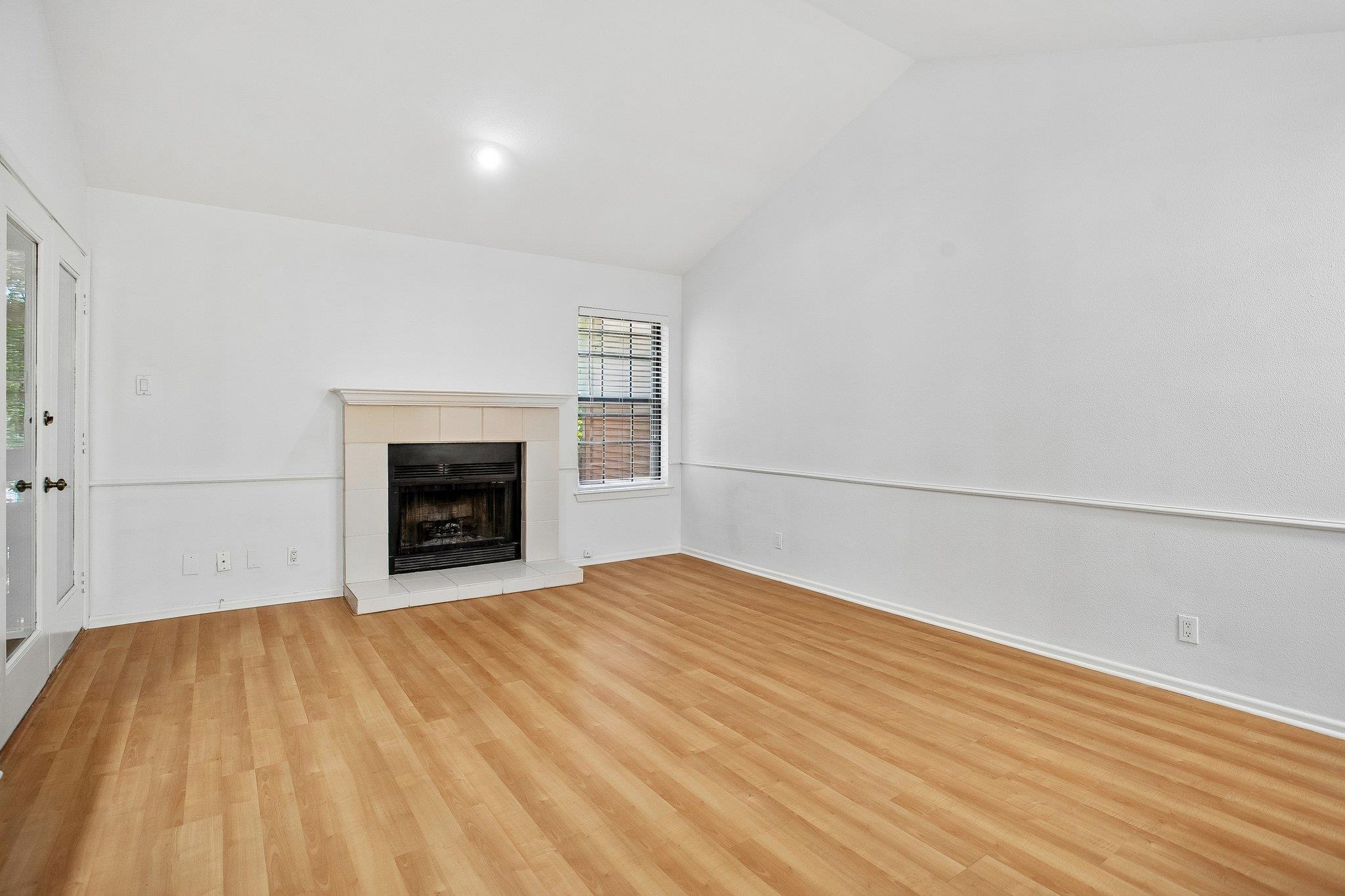 10955 Wurzbach Rd #103 Property Photo 4