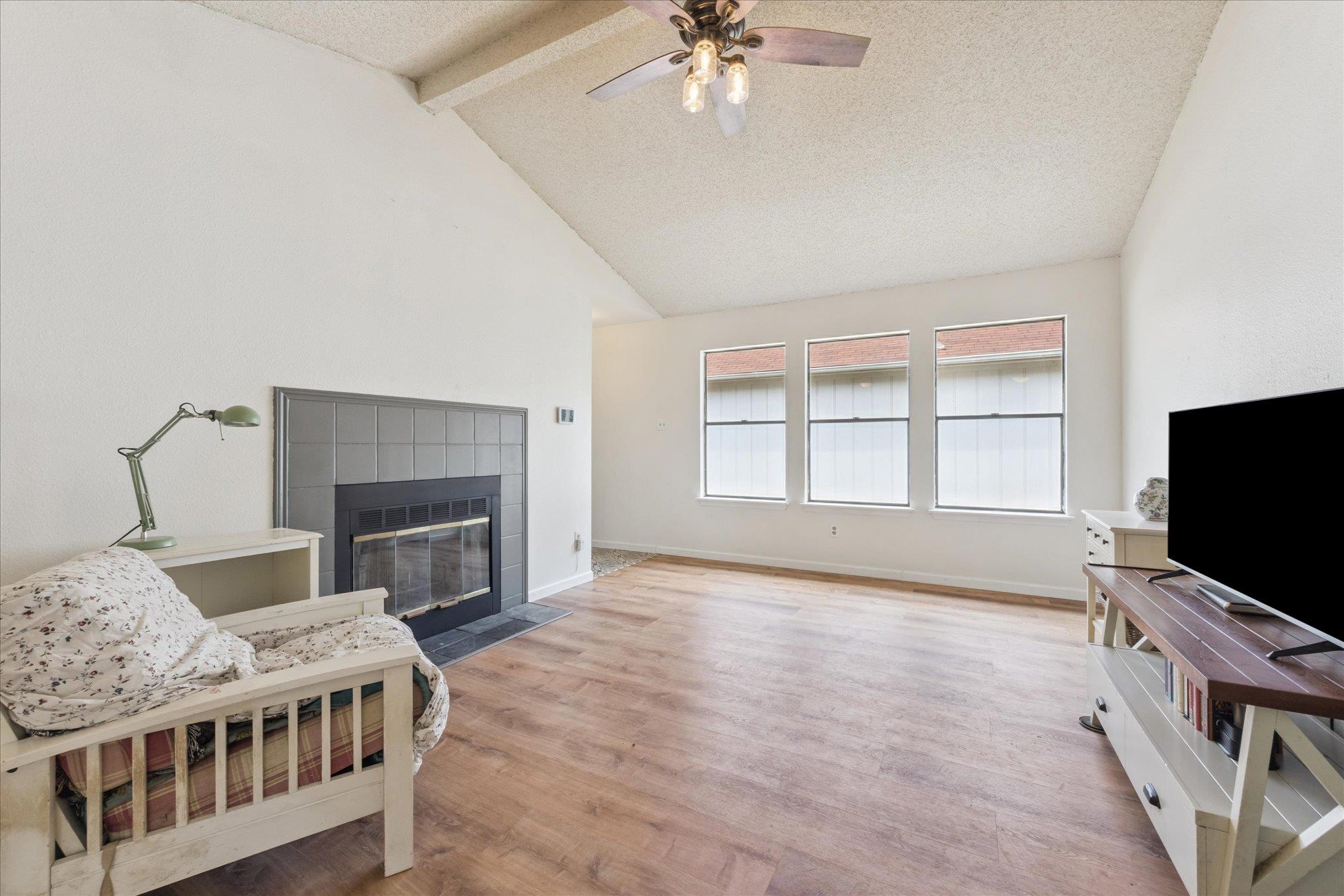 12809 Widge Dr Property Photo 5