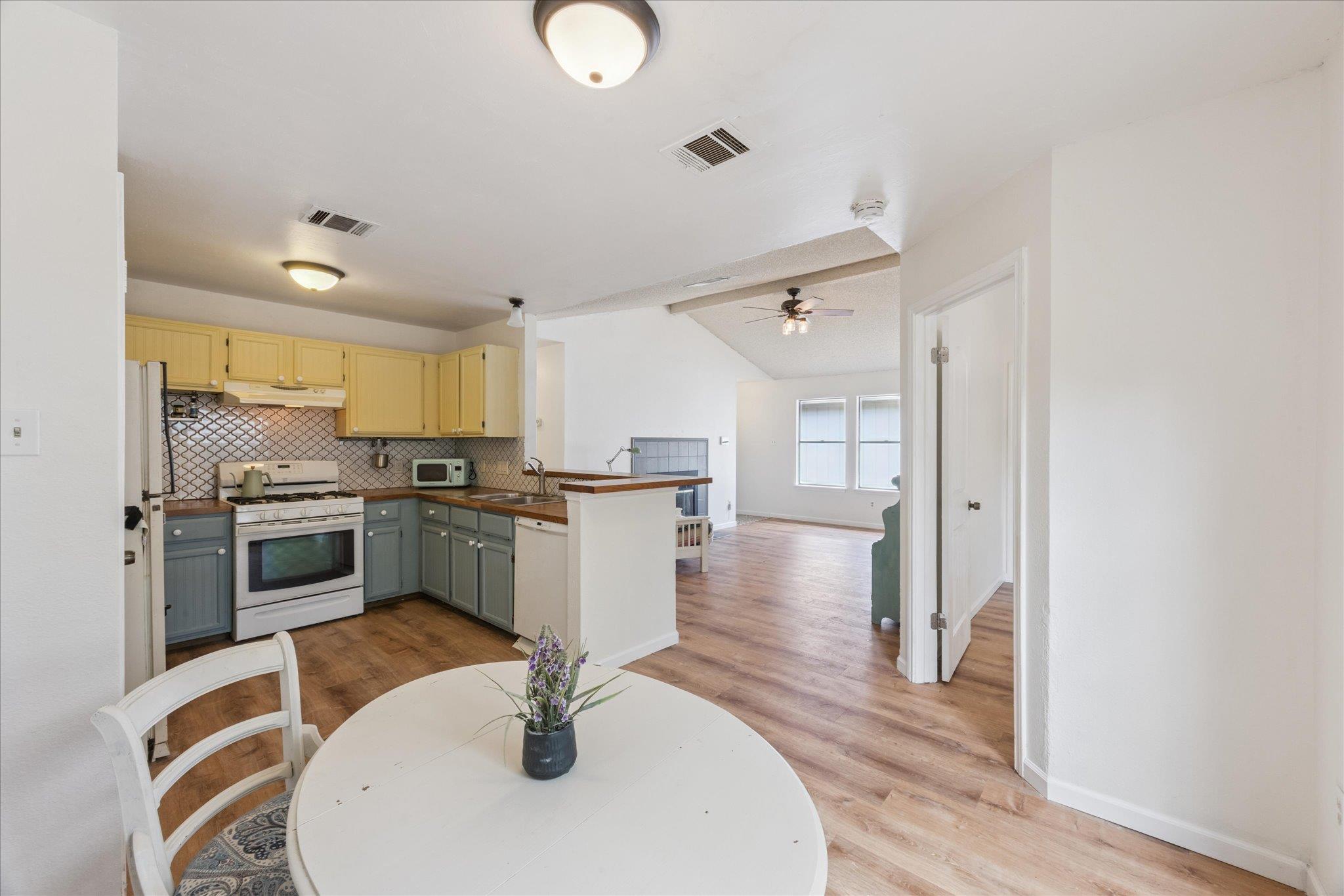 12809 Widge Dr Property Photo 7