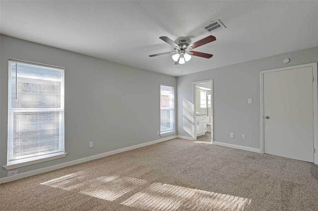 10826 Lynbrook Dr Property Photo 23
