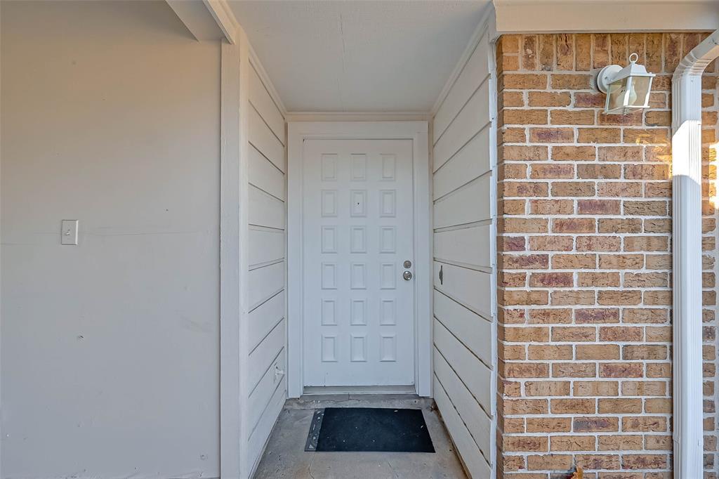 10826 Lynbrook Dr Property Photo 25