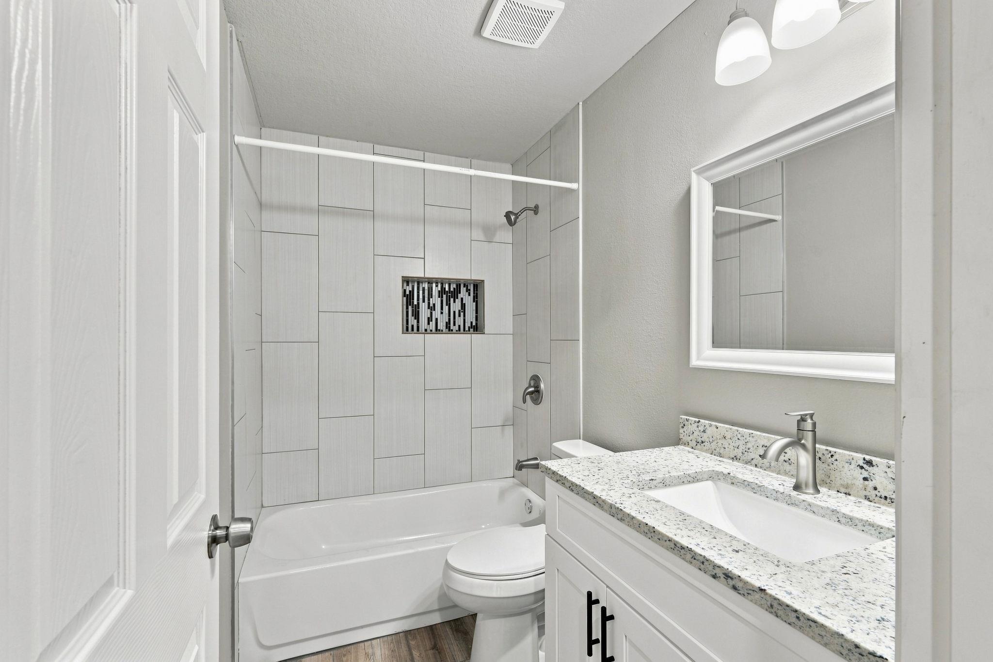 106 Hague St Property Photo 10