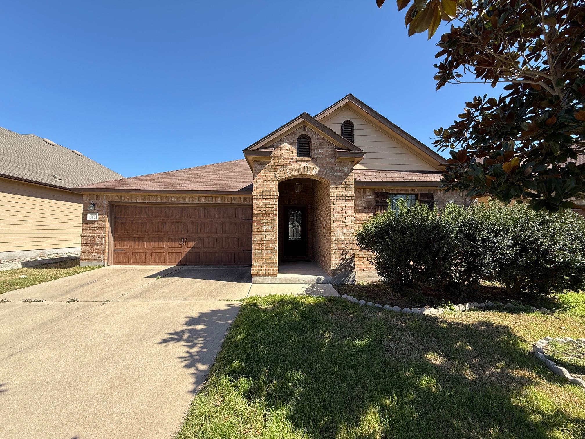 828 Oatmeal Dr Property Photo