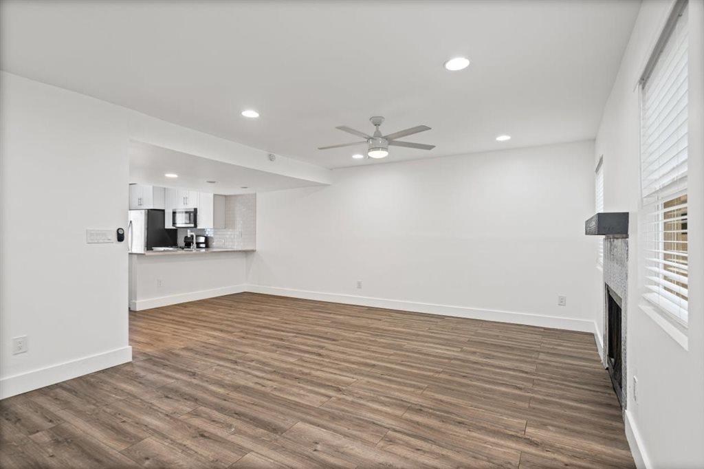 6401 Chimney Creek Cir #a Property Photo 3