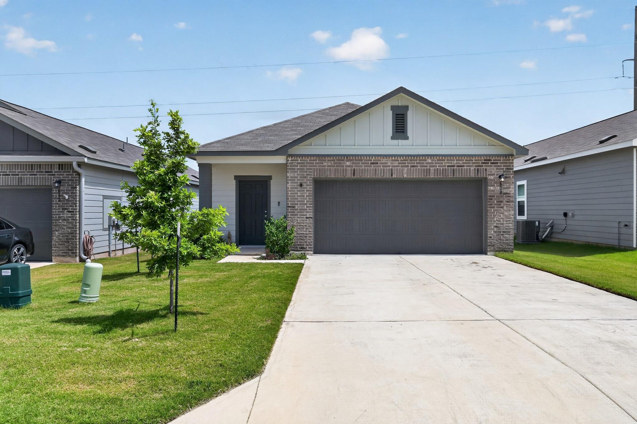 608 Magnum Force Dr Property Photo 1