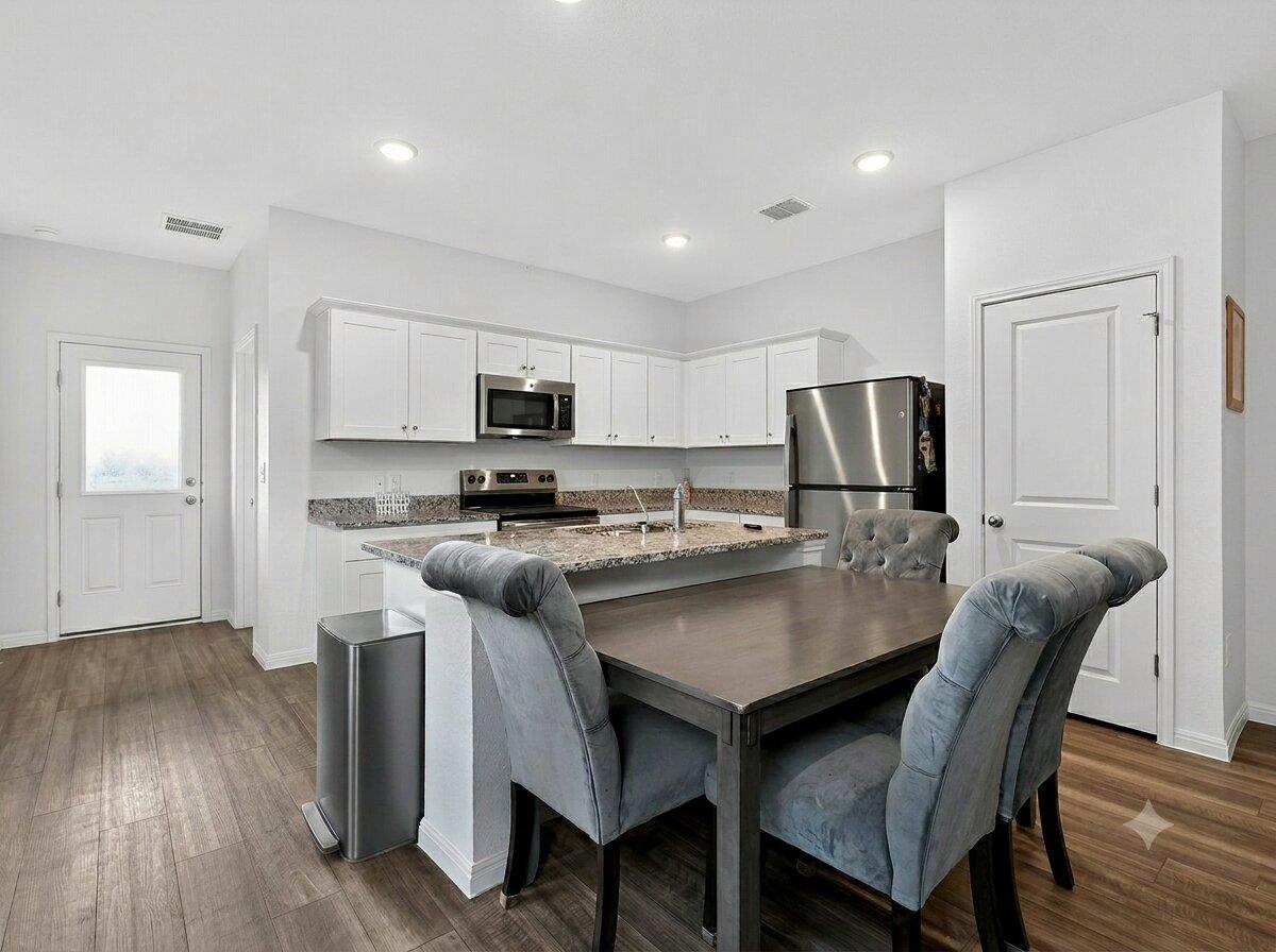 608 Magnum Force Dr Property Photo 5