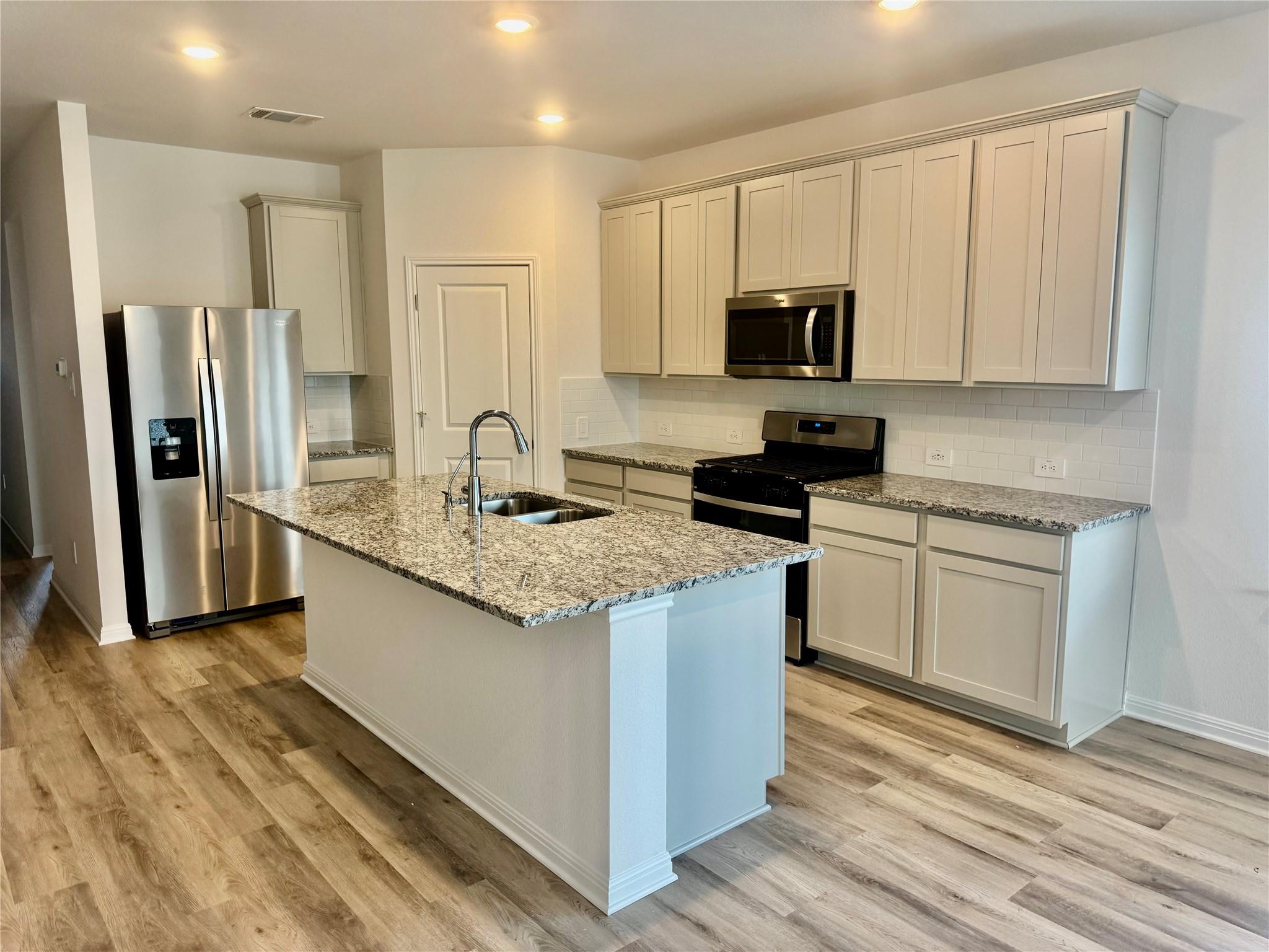 135 Fossil Dr Property Photo 2