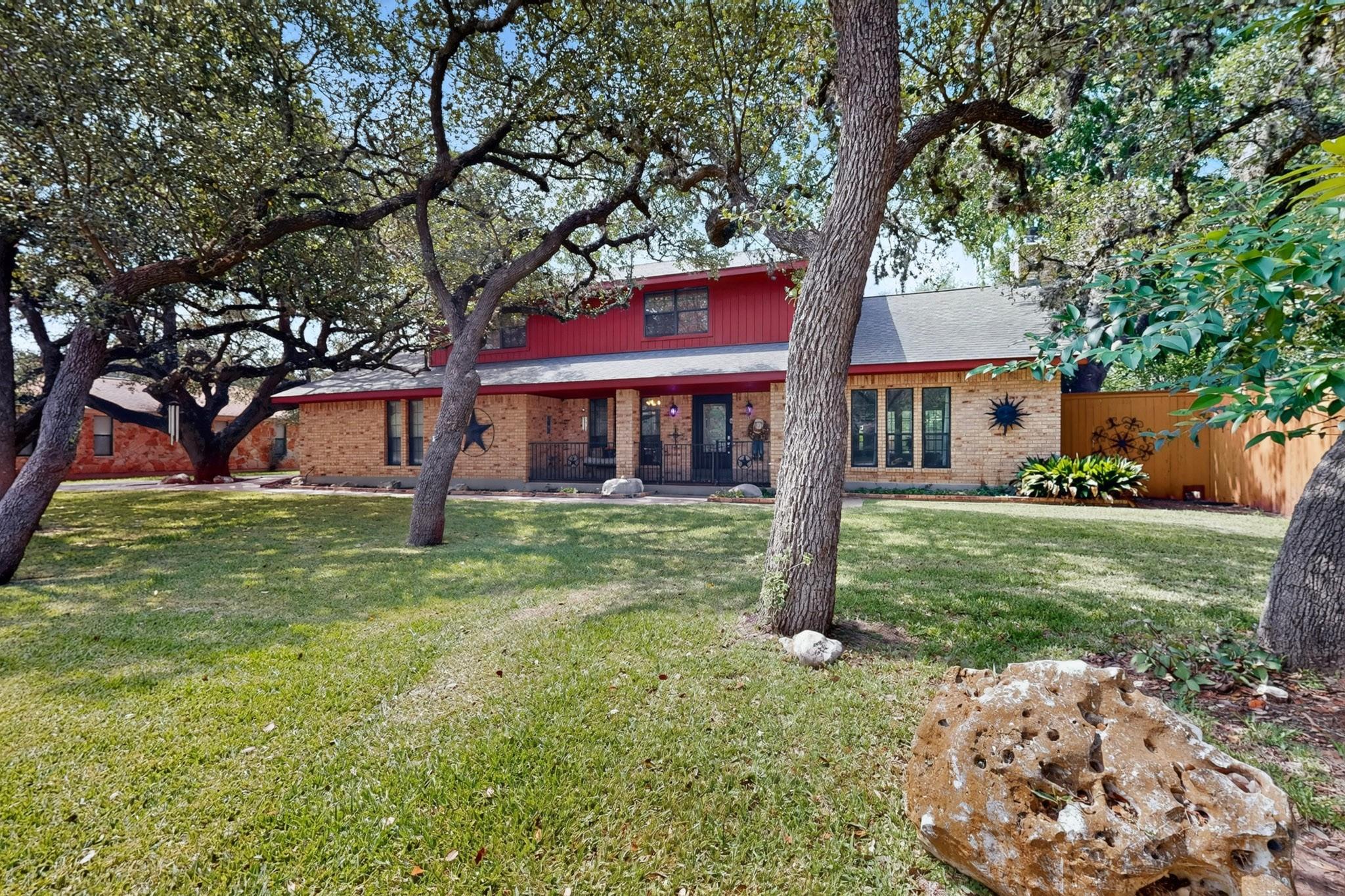 3311 Sesbania Dr Property Photo 5