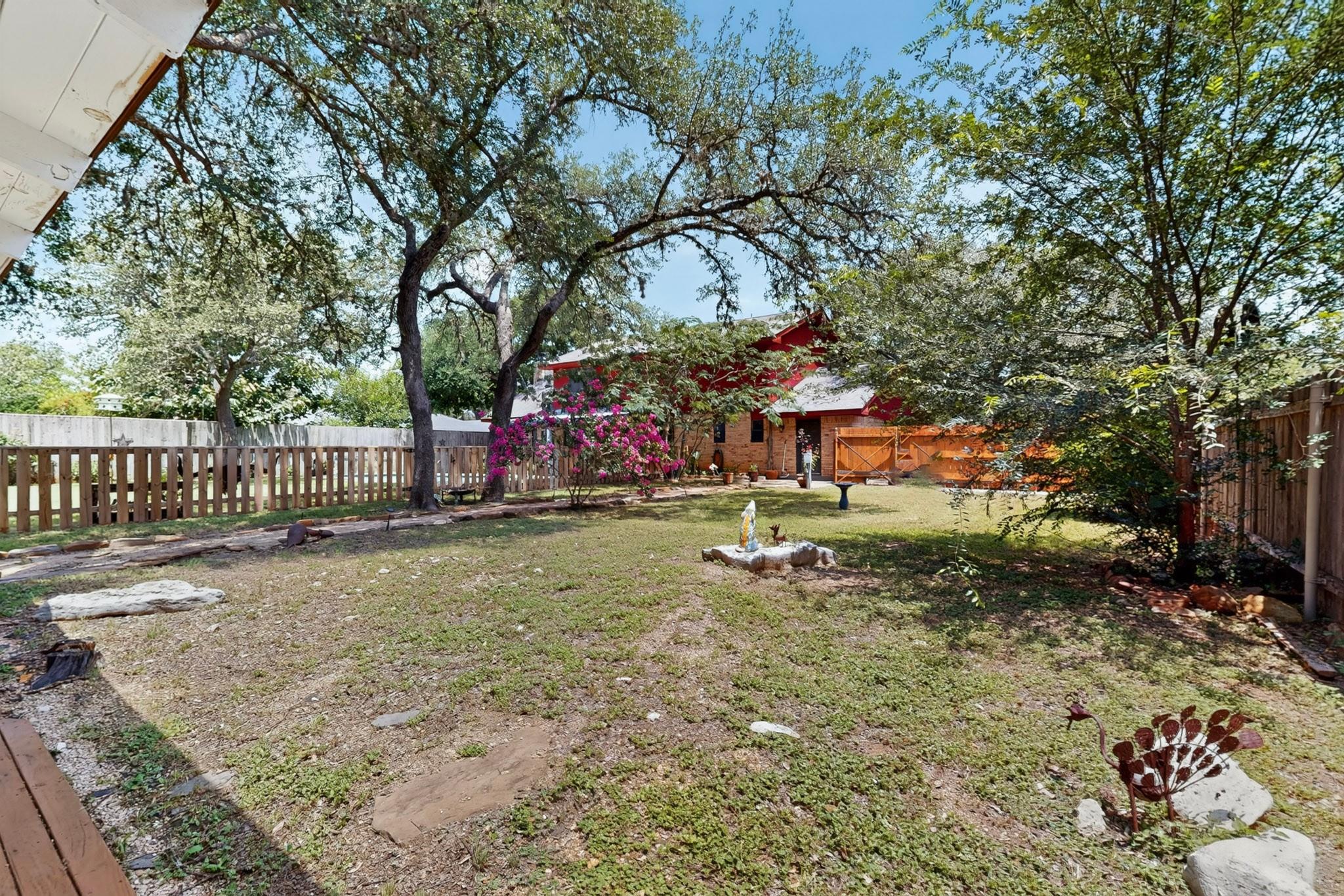 3311 Sesbania Dr Property Photo 28