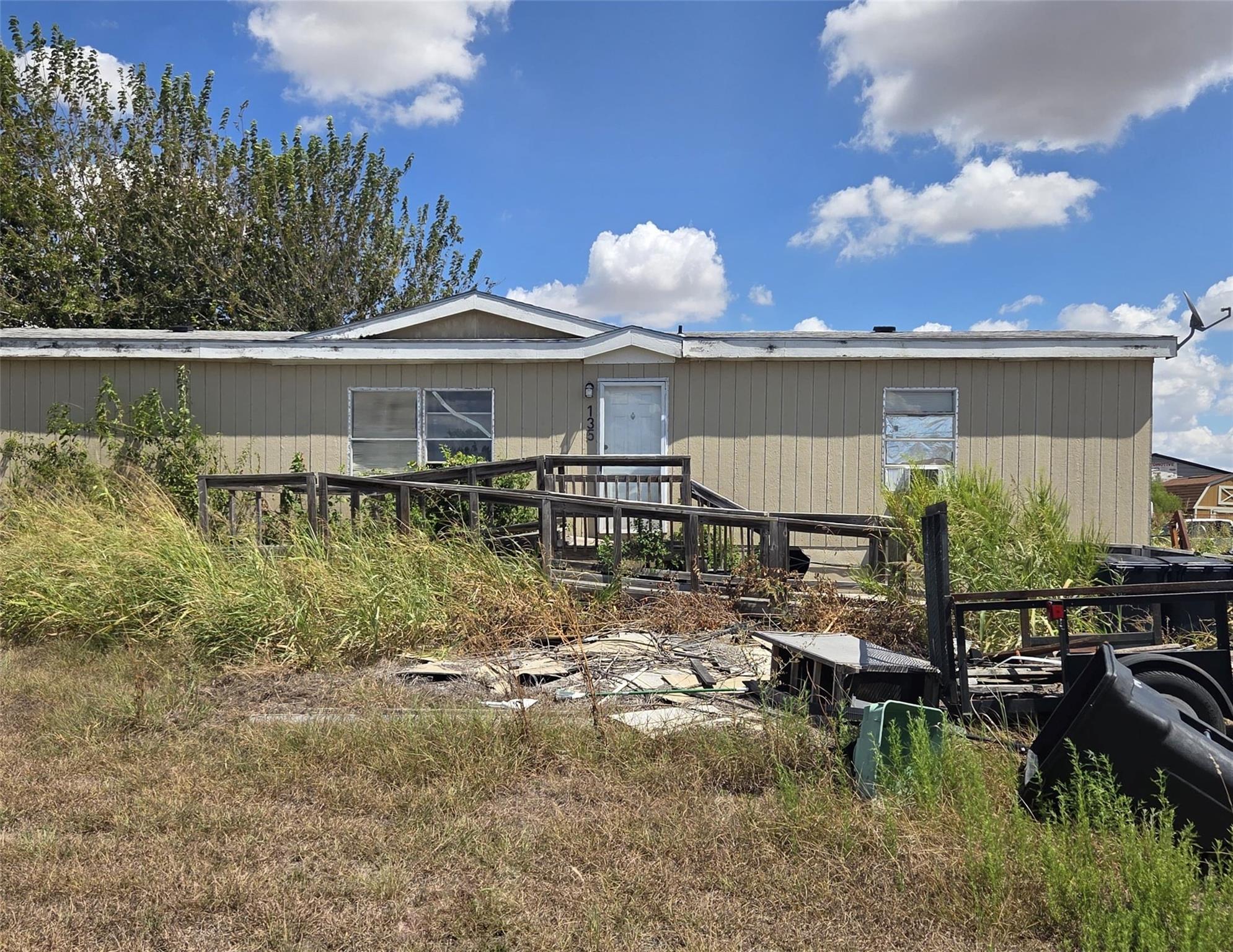 135 Mustang Creek North Loop Property Photo 1